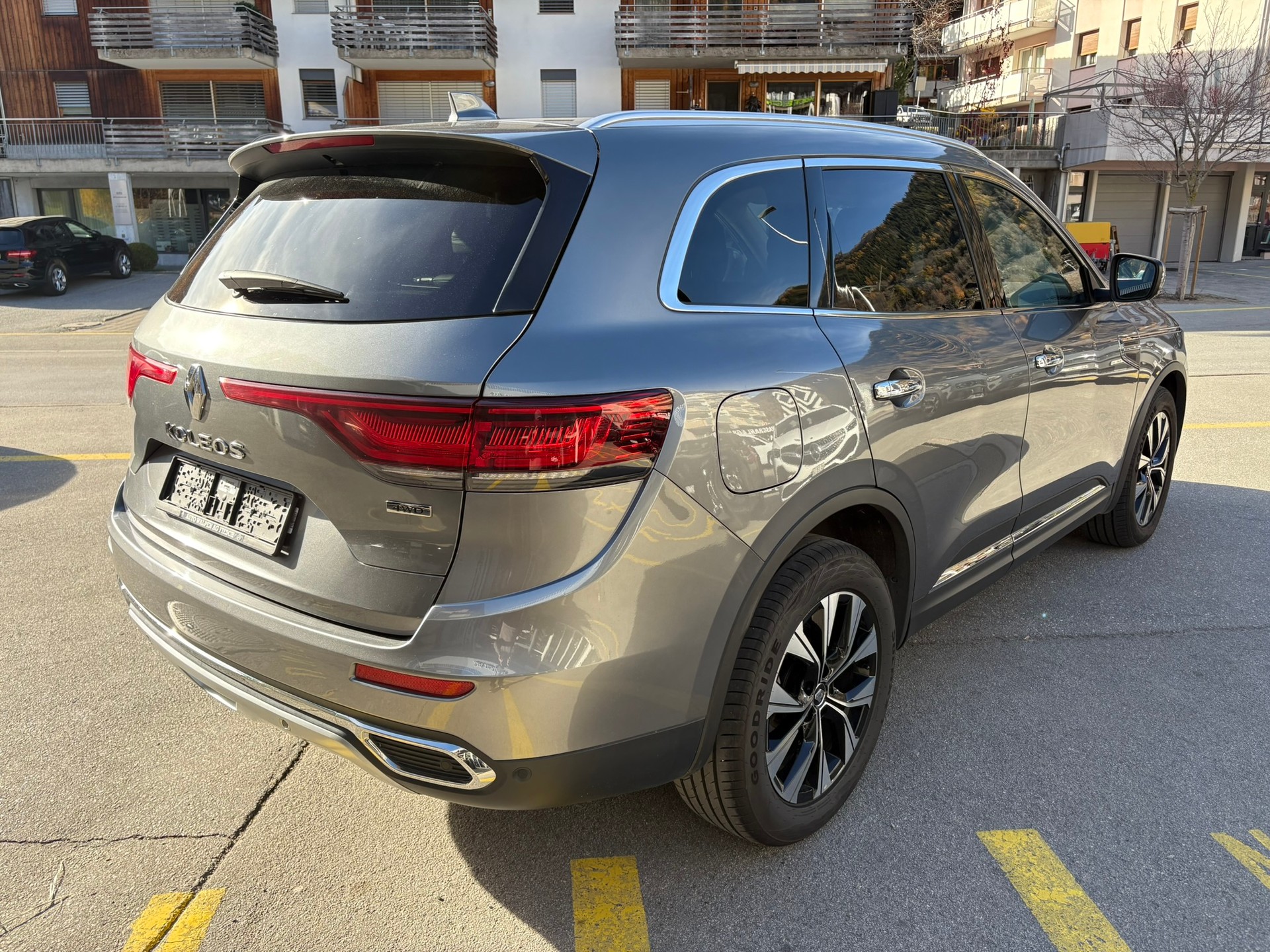 RENAULT Koleos 2.0 dCi Techno 4WD - 3