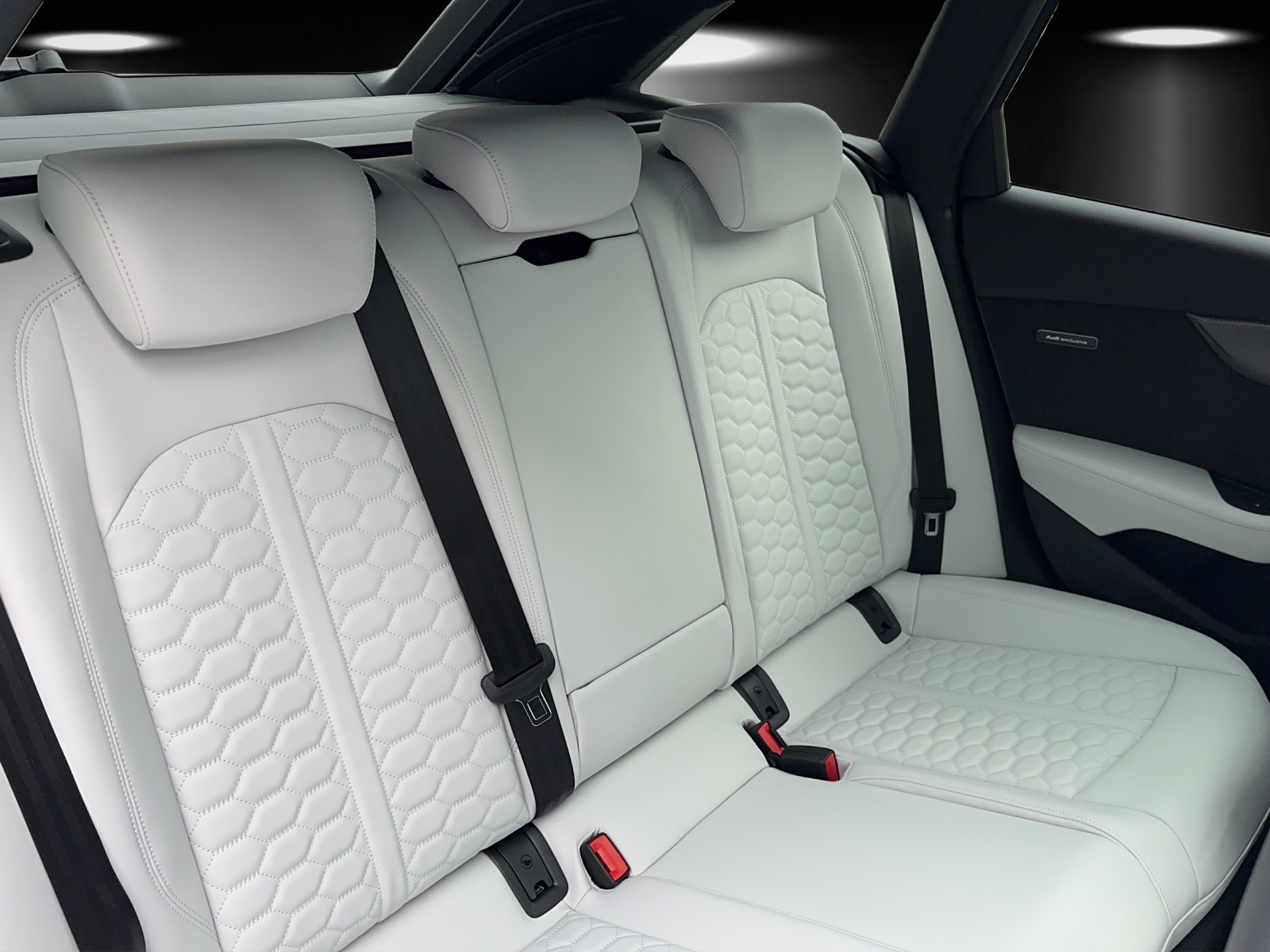 AUDI RS4 Avant quattro tiptronic - 14