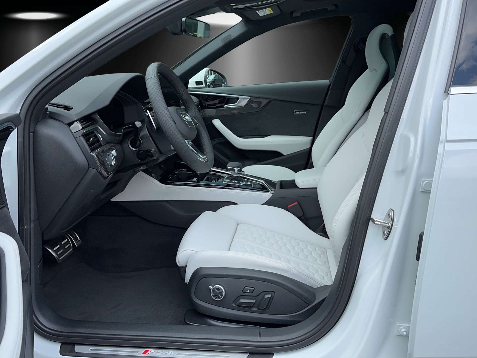 AUDI RS4 Avant quattro tiptronic - 9