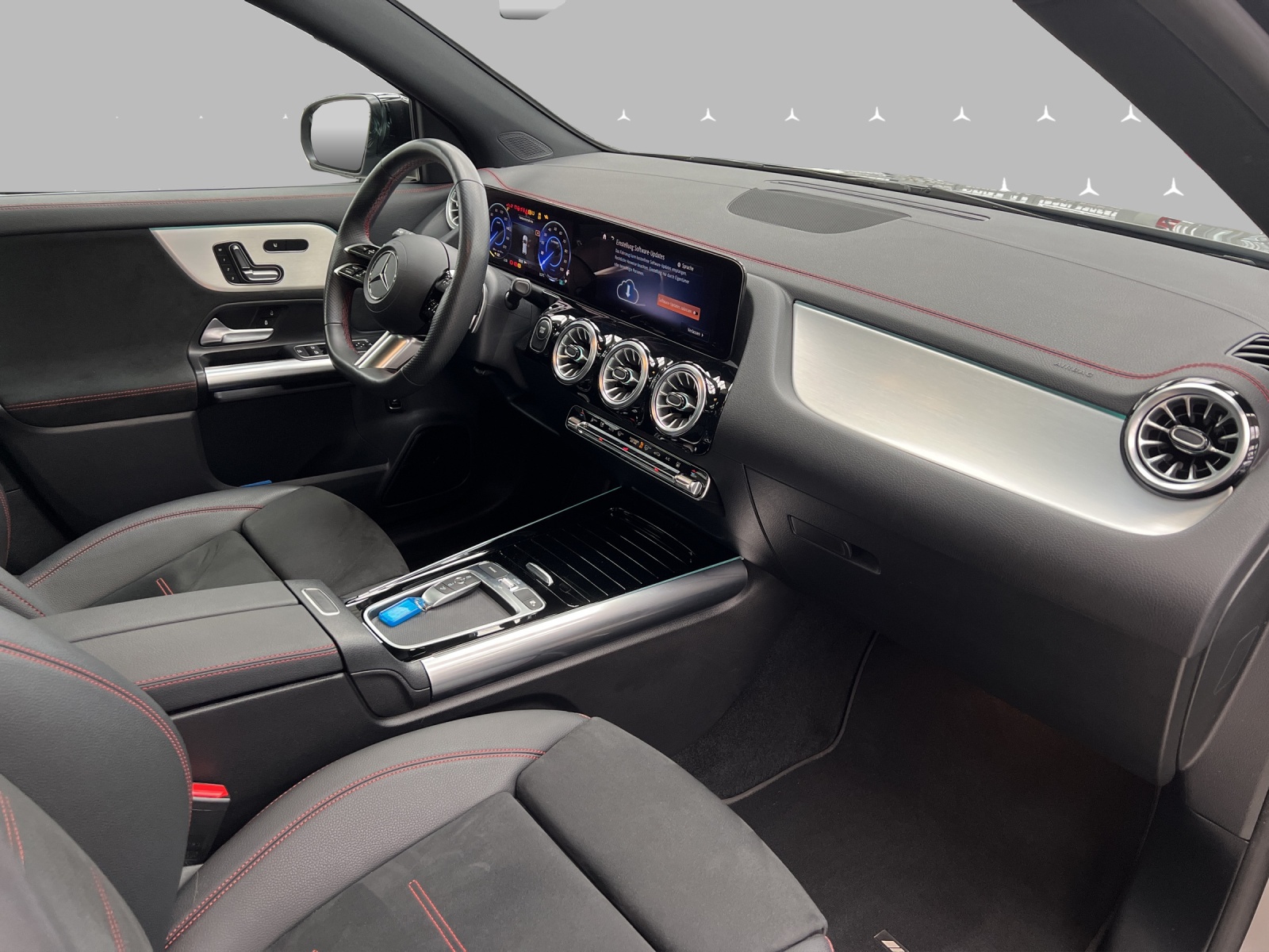 MERCEDES-BENZ EQA 350 AMG Line 4Matic - 12