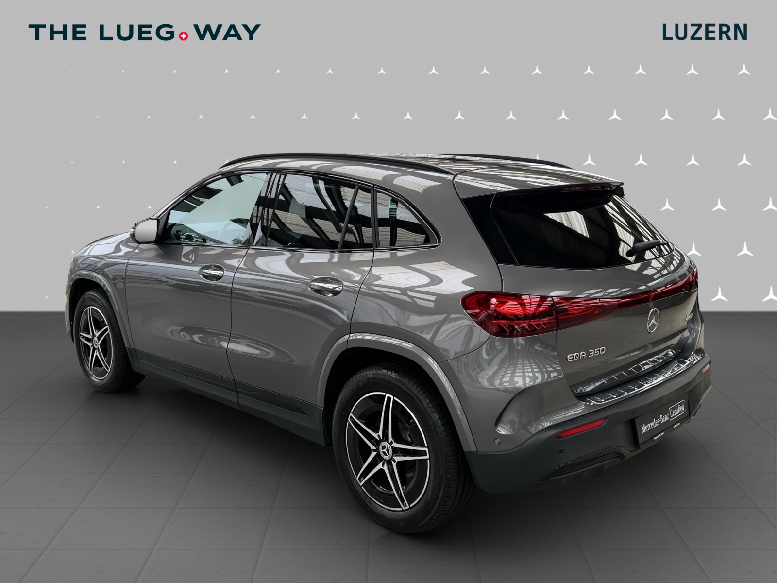 MERCEDES-BENZ EQA 350 AMG Line 4Matic - 5