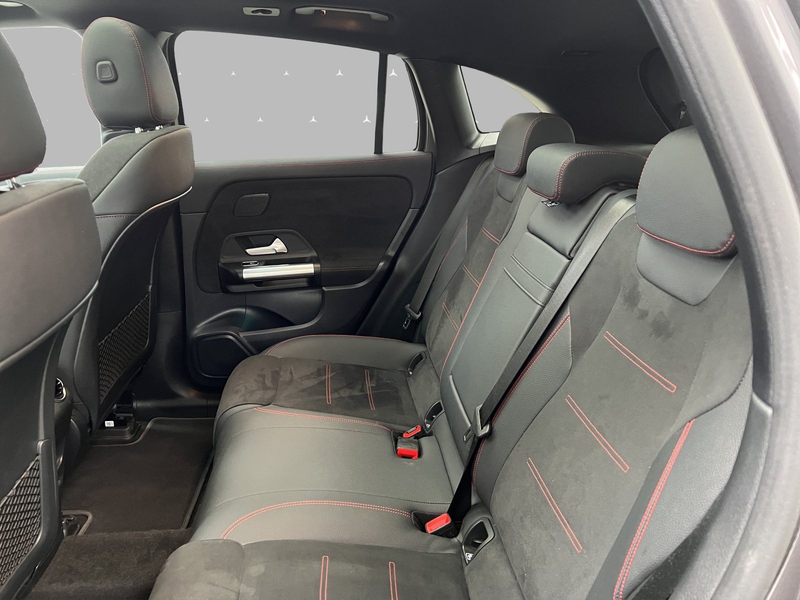 MERCEDES-BENZ EQA 350 AMG Line 4Matic - 10
