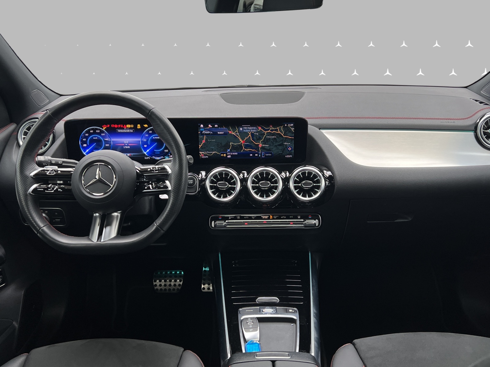 MERCEDES-BENZ EQA 350 AMG Line 4Matic - 14