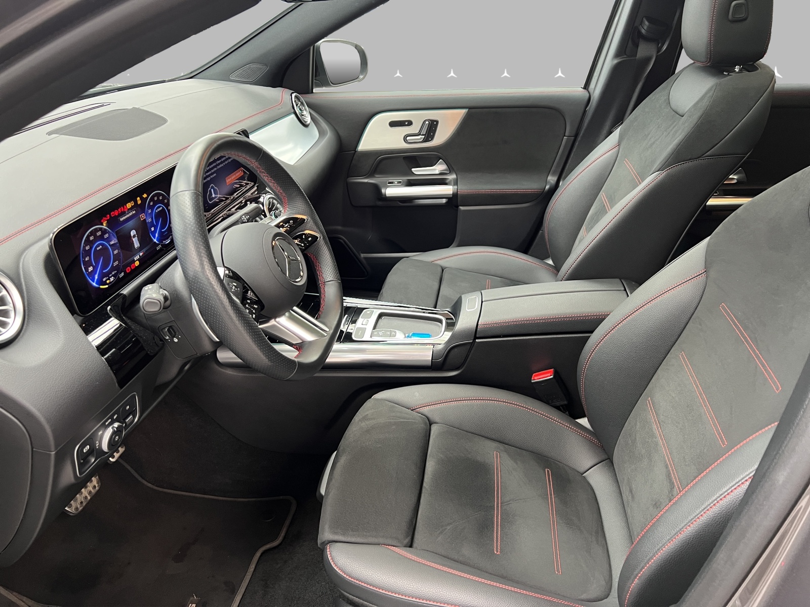 MERCEDES-BENZ EQA 350 AMG Line 4Matic - 9