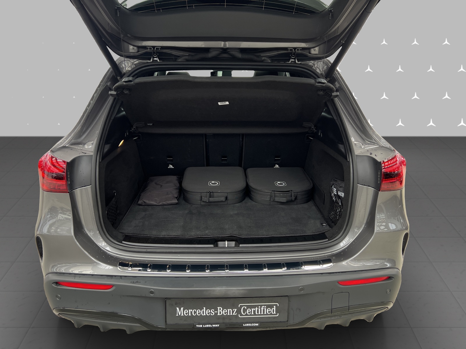 MERCEDES-BENZ EQA 350 AMG Line 4Matic - 8