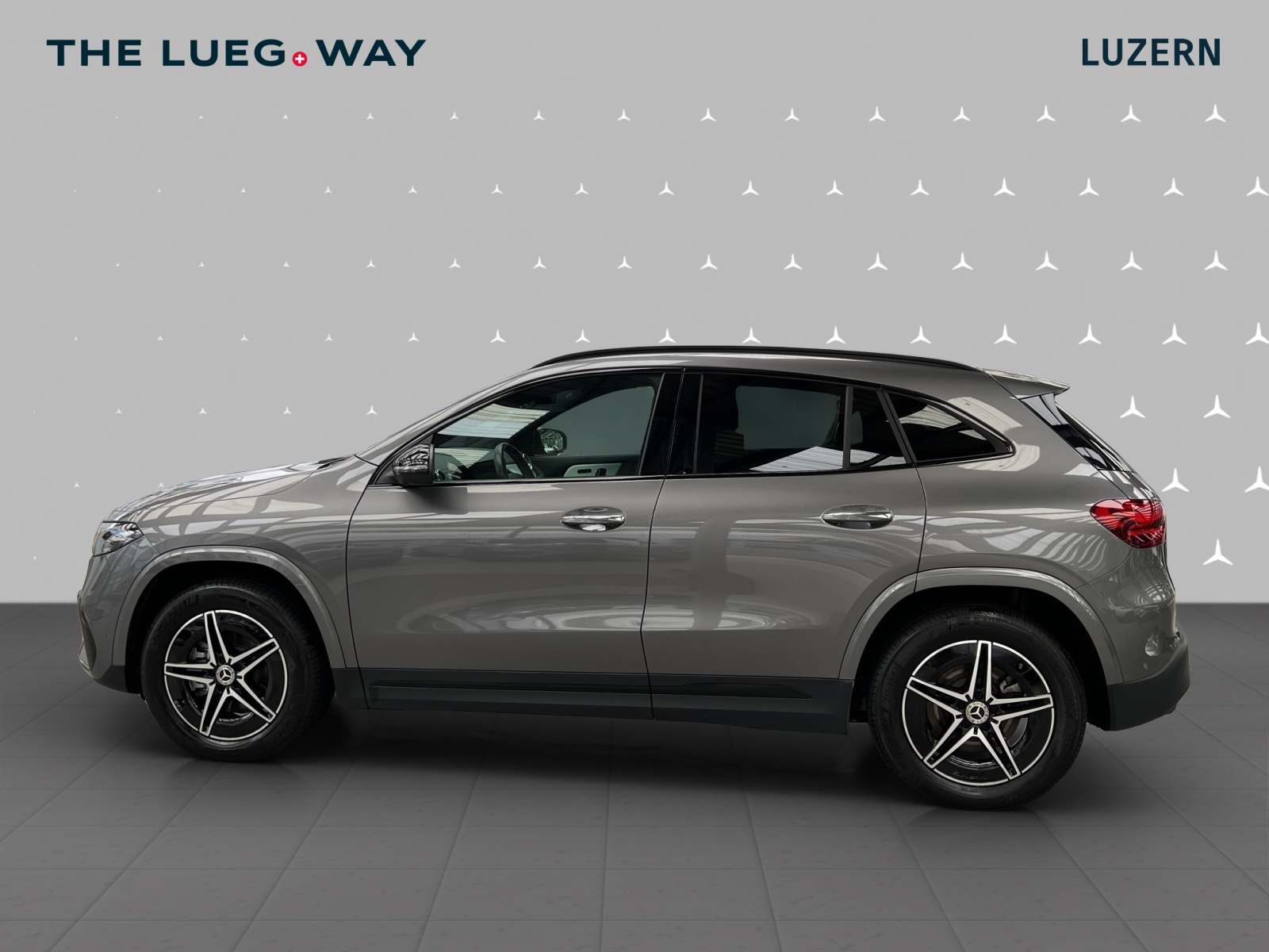 MERCEDES-BENZ EQA 350 AMG Line 4Matic - 4