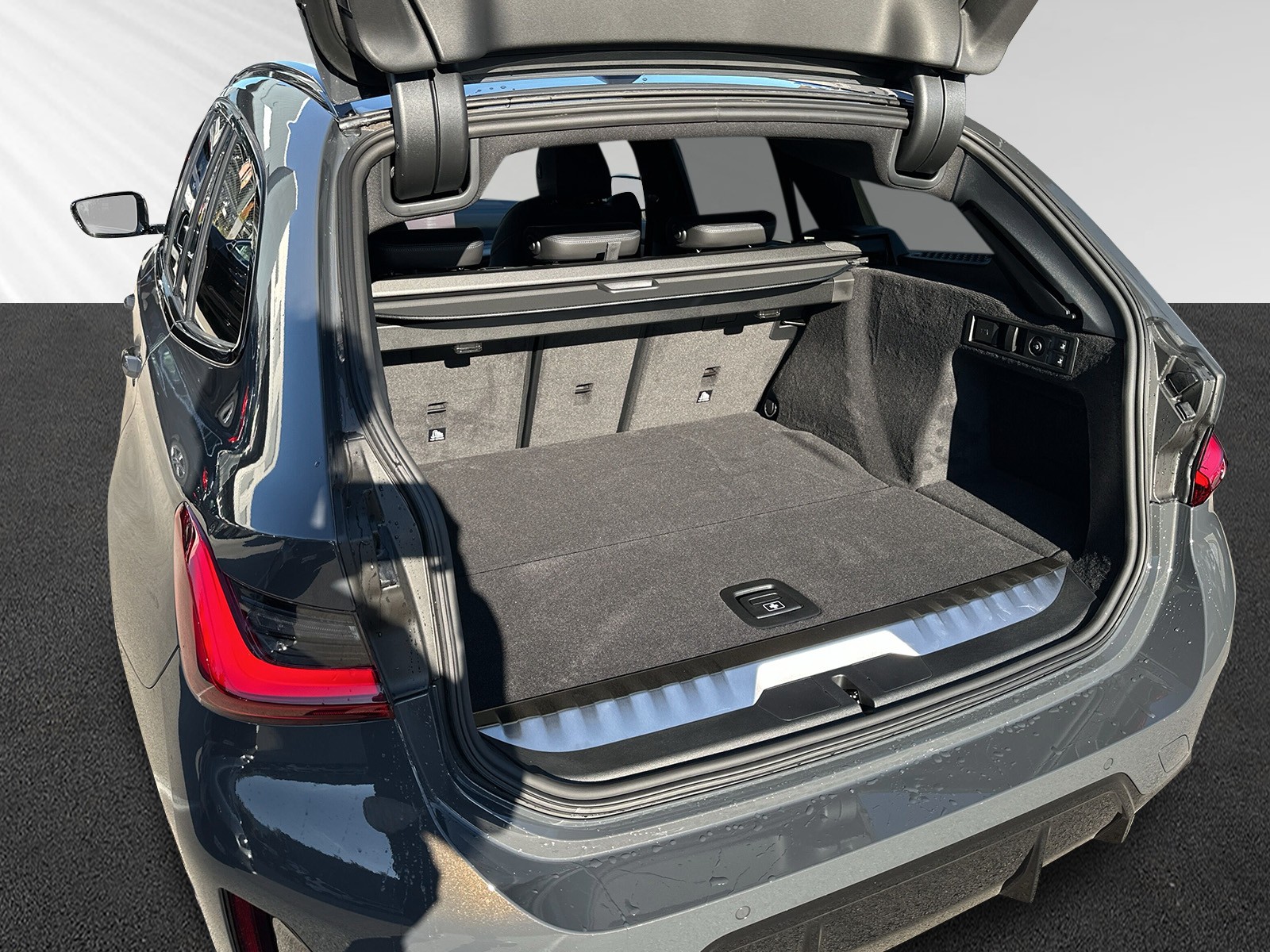 BMW 330e x DriveTouring Steptronic M Sport Pro - 9