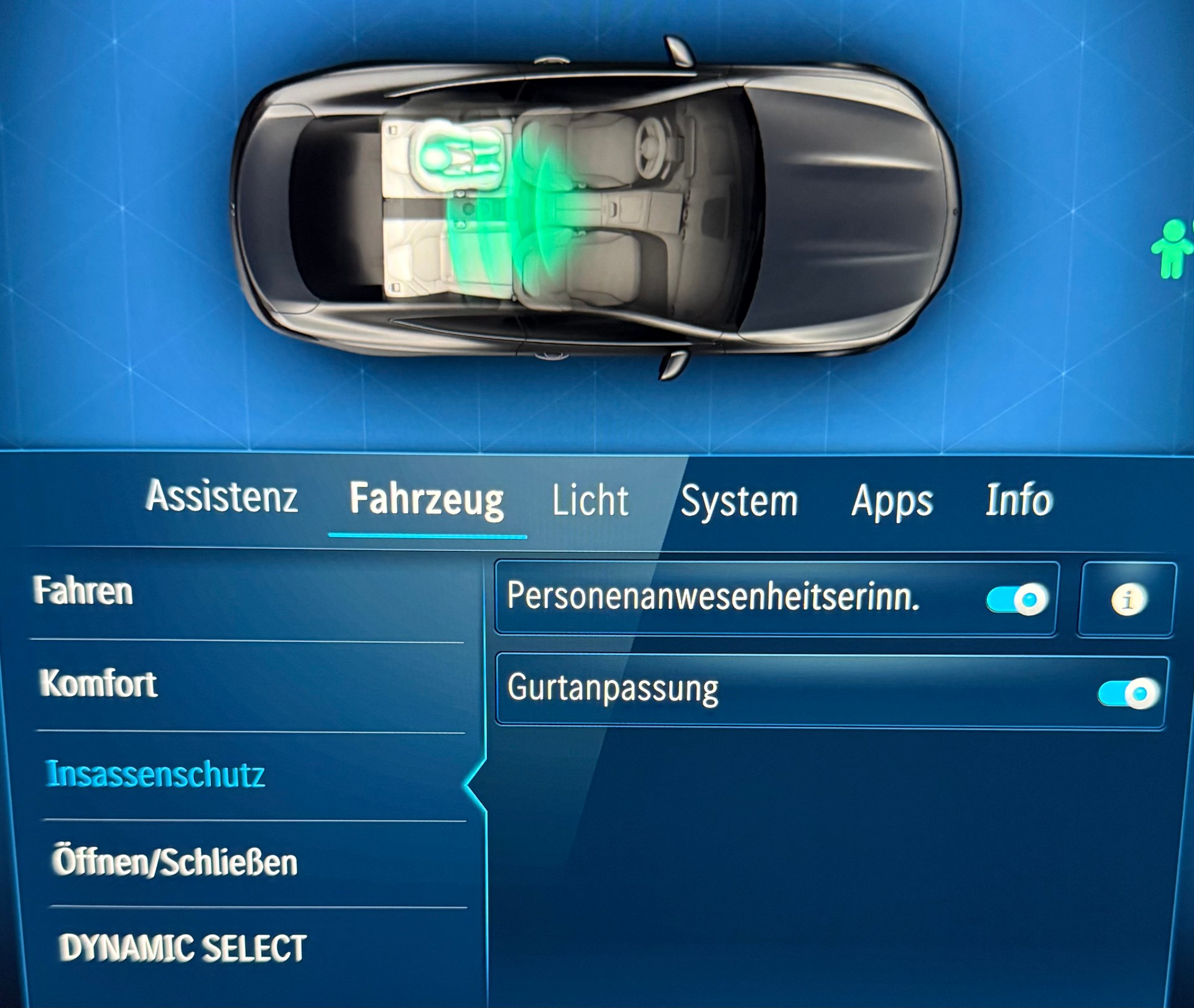 MERCEDES-BENZ CLE 300 AMG Line Coupé 4Matic 9G-Tronic - 20