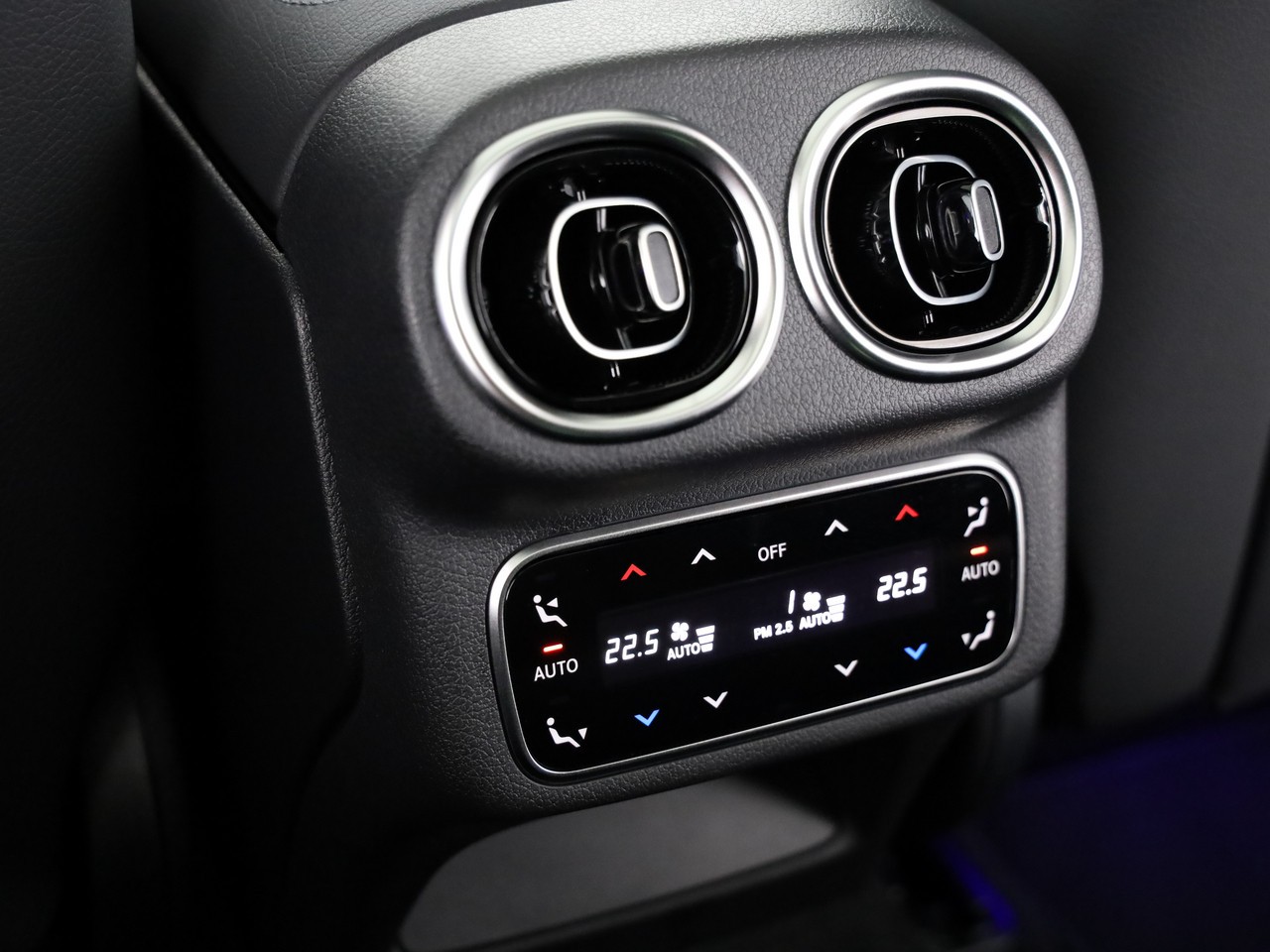 MERCEDES-BENZ GLC 300 d 4Matic 9G-Tronic - 18