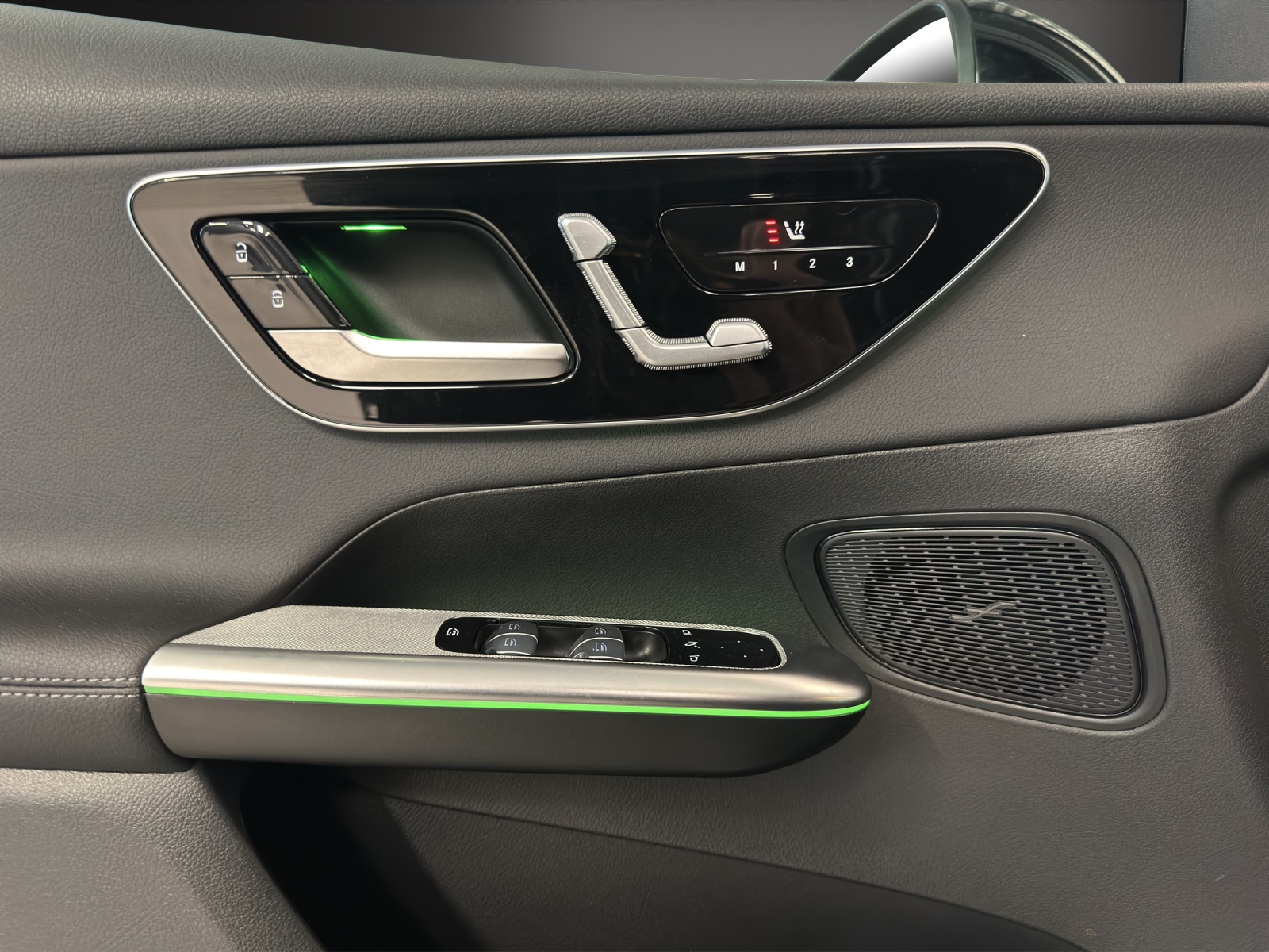 MERCEDES-BENZ GLC 200 4Matic 9G-Tronic - 13