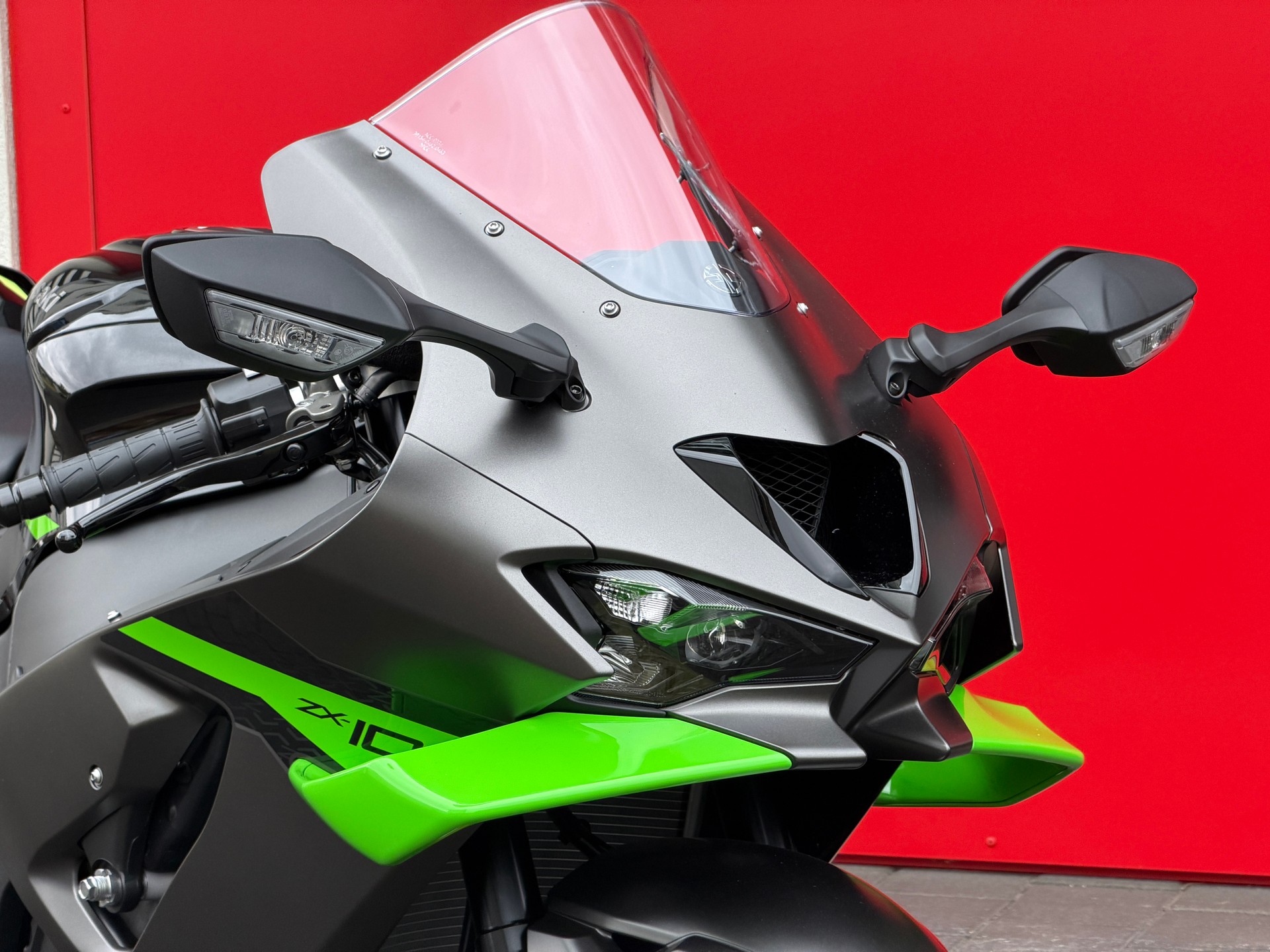 KAWASAKI Ninja ZX-10R - 12