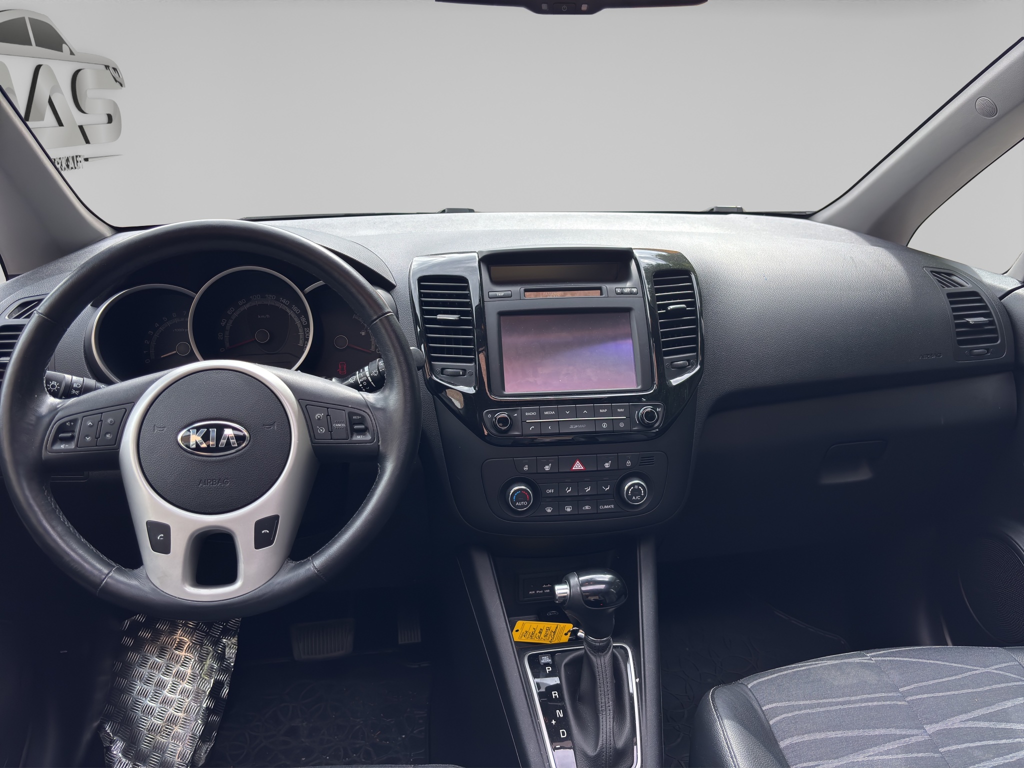KIA VENGA 12