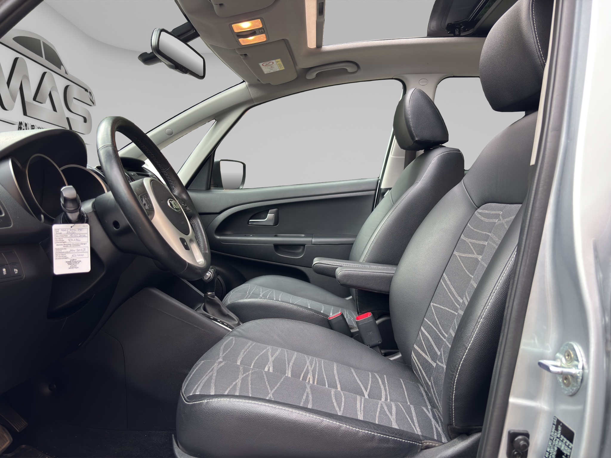 KIA VENGA 9
