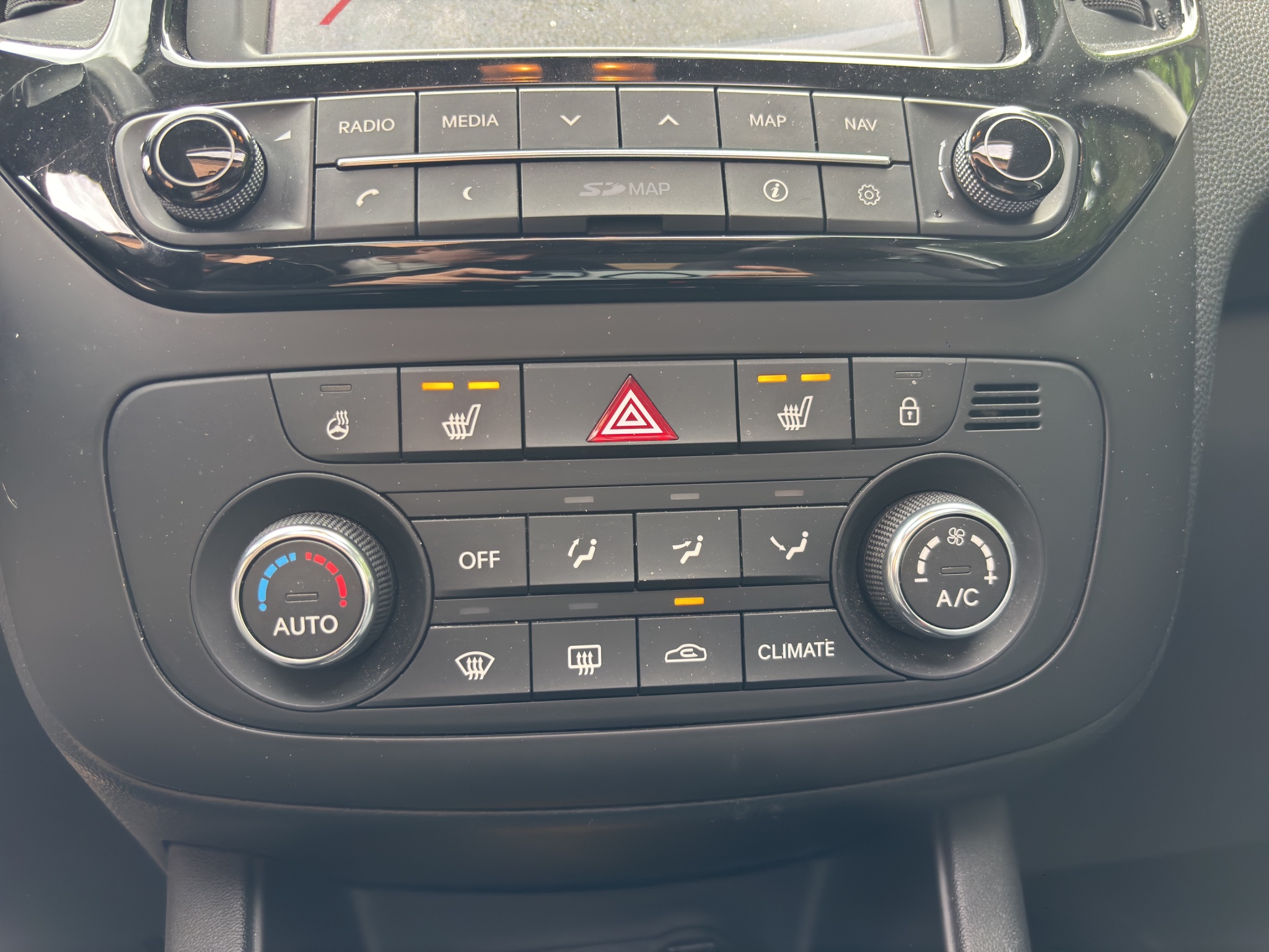 KIA VENGA 14