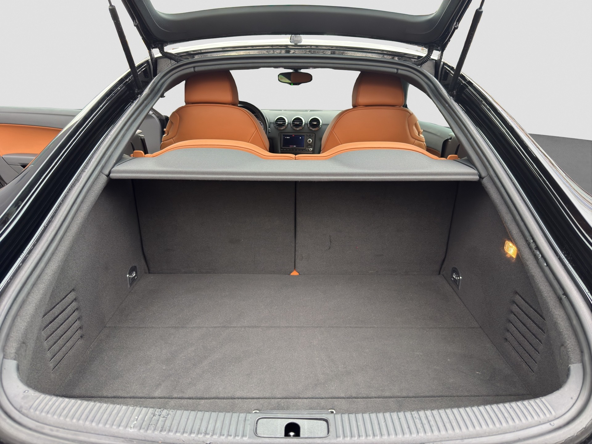 AUDI TTS Coupé 2.0 TFSI quattro S-tronic - 17