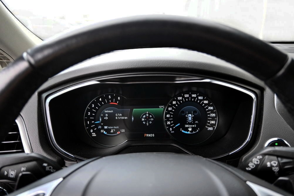 FORD Mondeo 2.0 TDCi AWD Titanium Automatik - 11