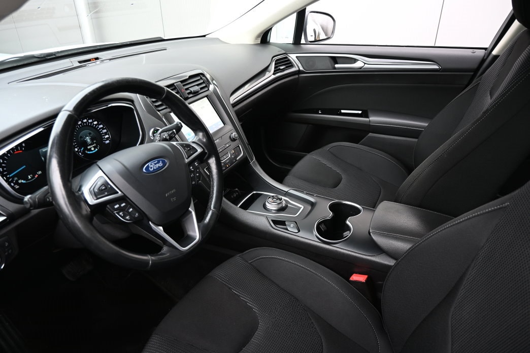 FORD Mondeo 2.0 TDCi AWD Titanium Automatik - 9