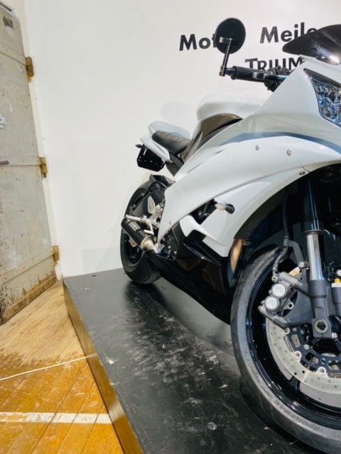 YAMAHA YZF-R6 (25kW) - 11