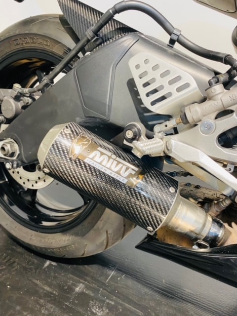 YAMAHA YZF-R6 (25kW) - 12