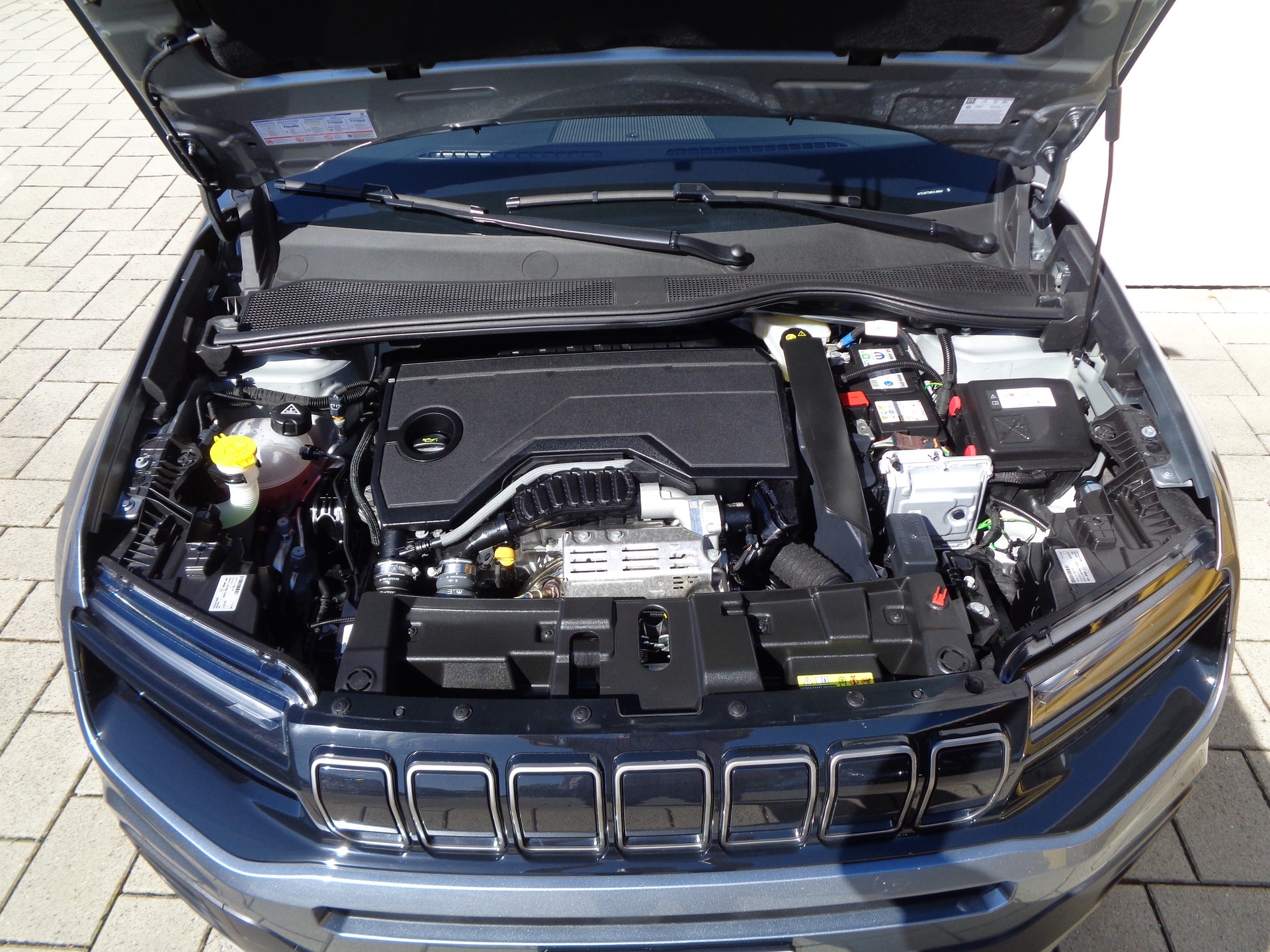 JEEP Avenger 1.2 Turbo MHEV Summit - 21