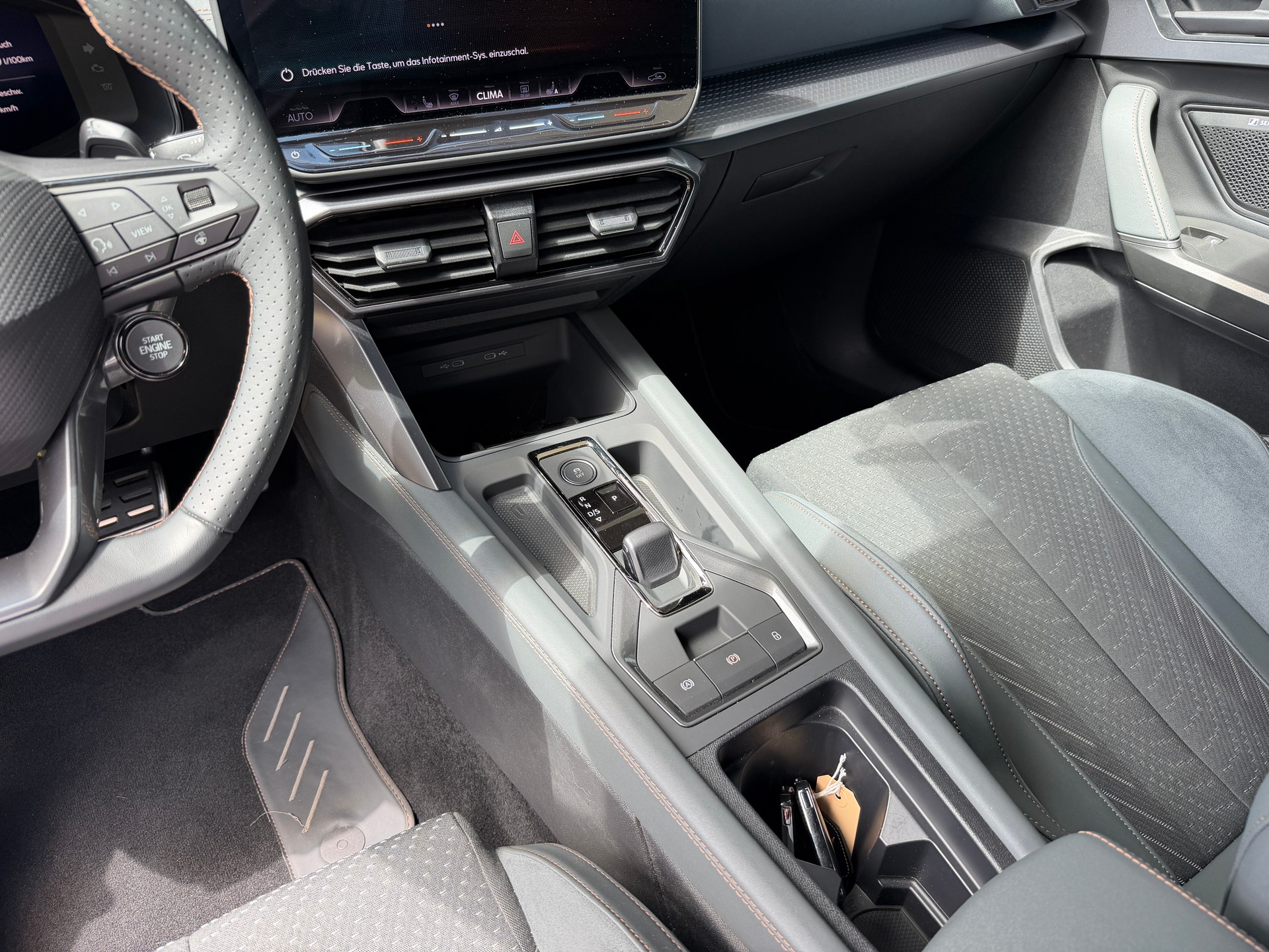 CUPRA LEON ST 2.0 TSI Extreme DSG 4Drive - 16