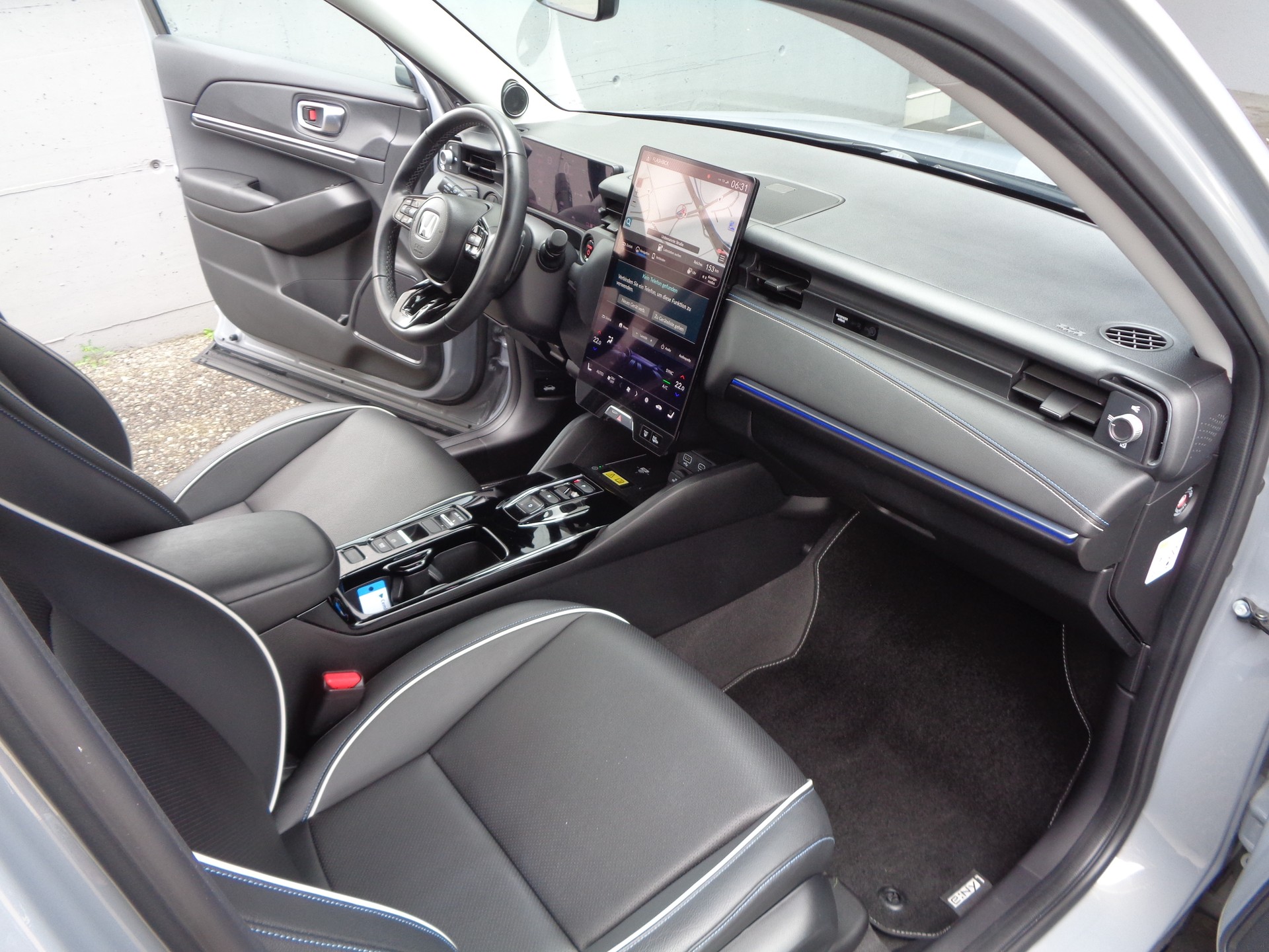 HONDA Ny1 Elegance - 9