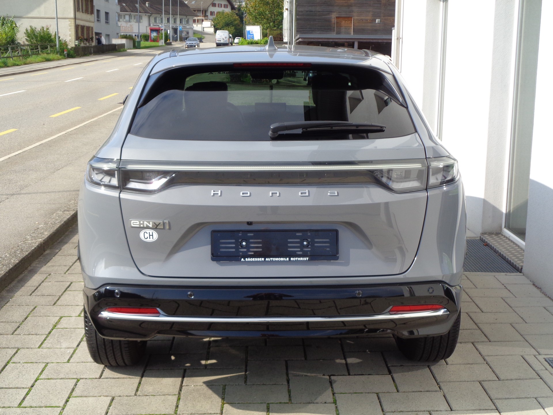 HONDA Ny1 Elegance - 6