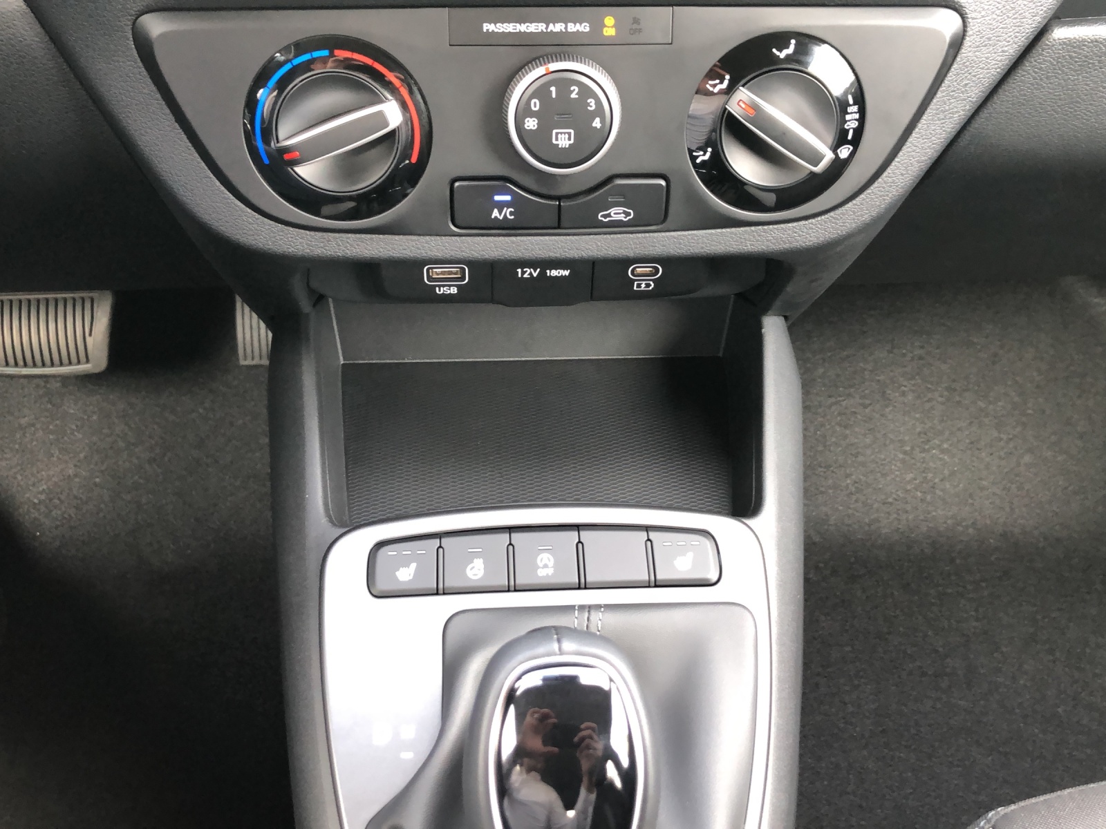 HYUNDAI i10 1.2 Amplia Aut. - 19