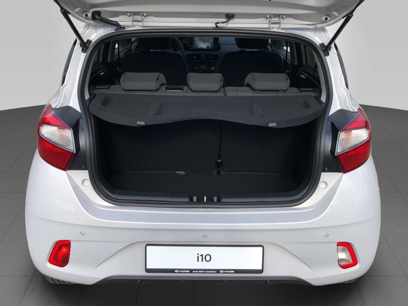 HYUNDAI i10 1.2 Amplia Aut. - 9