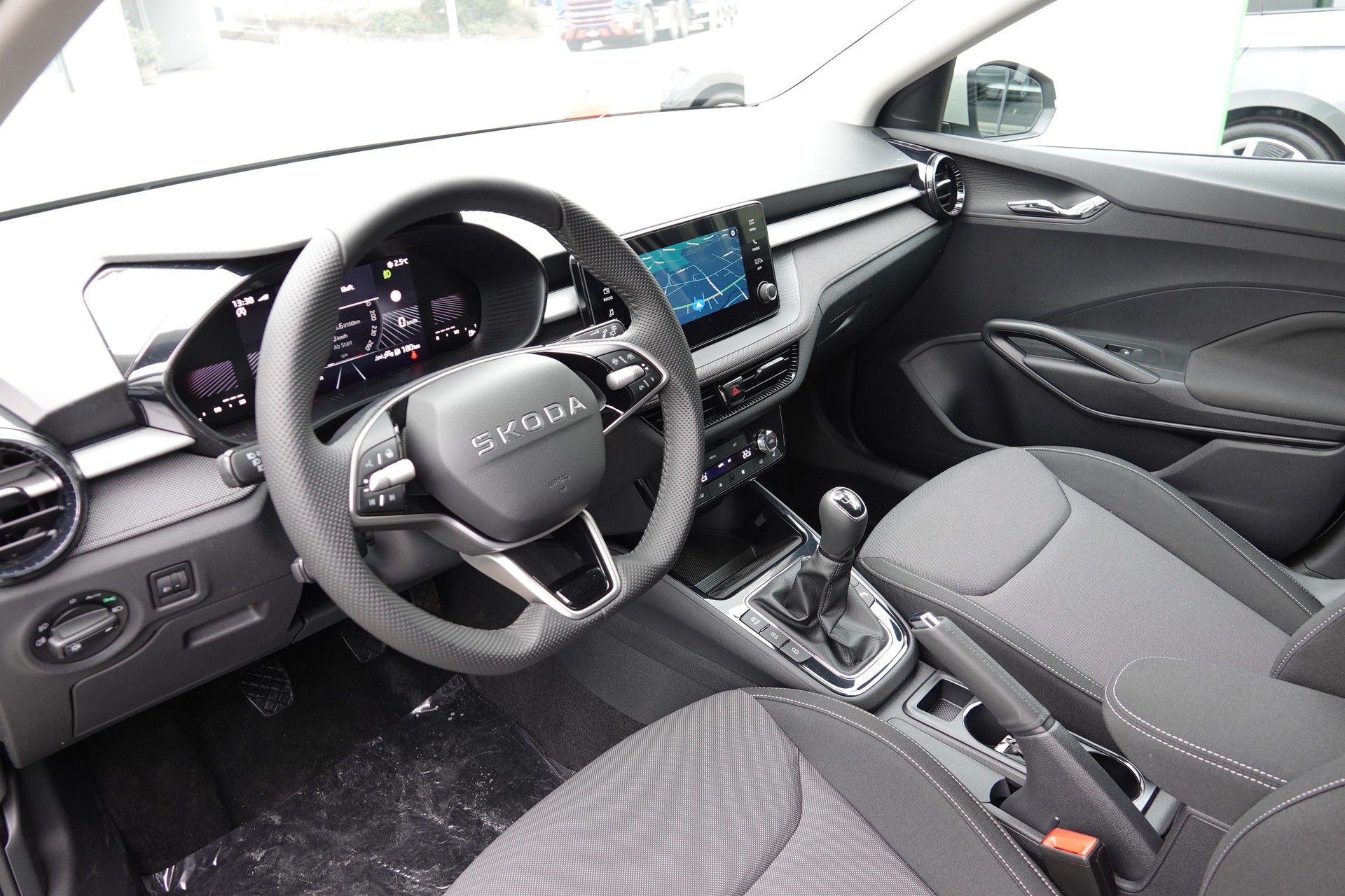 SKODA Fabia 1.0 TSI Selection - 9