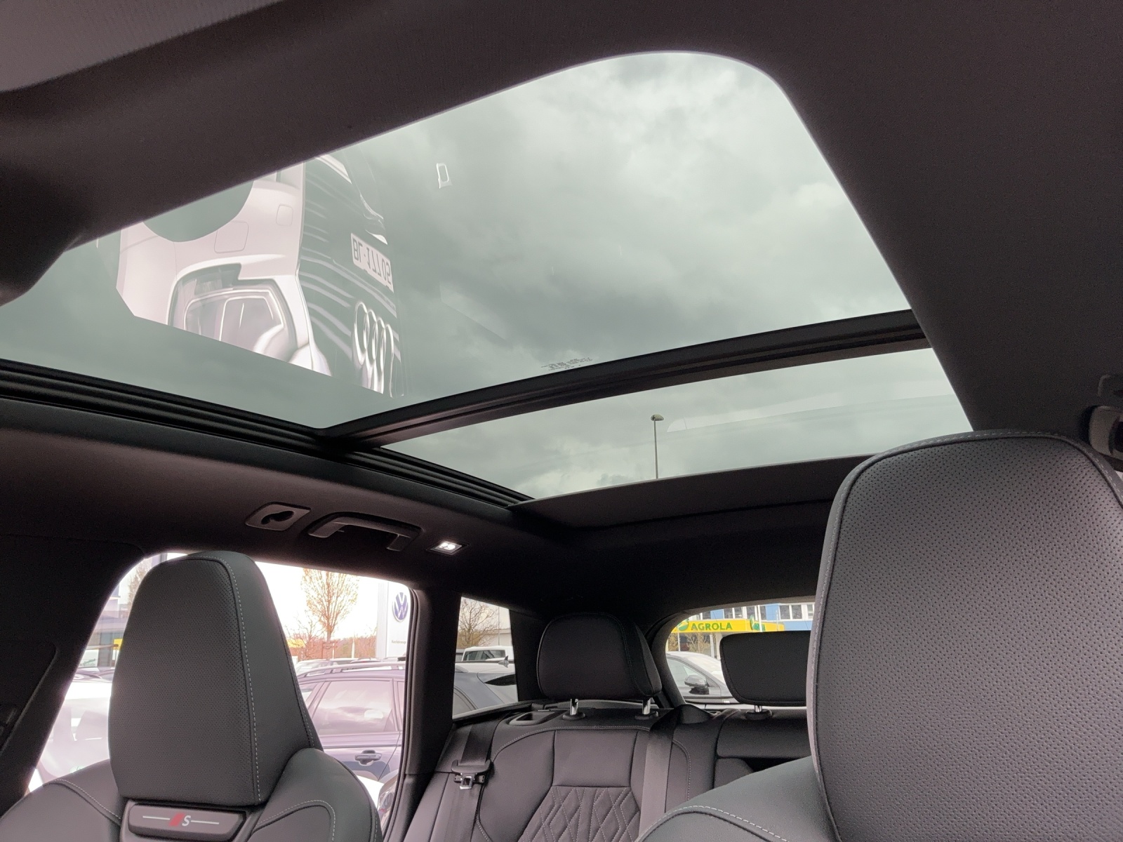 AUDI Q6 e-tron quattro - 15