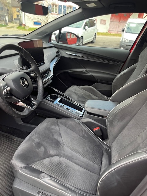 SKODA Enyaq iV 80x SportLine - SoH 92% - 5