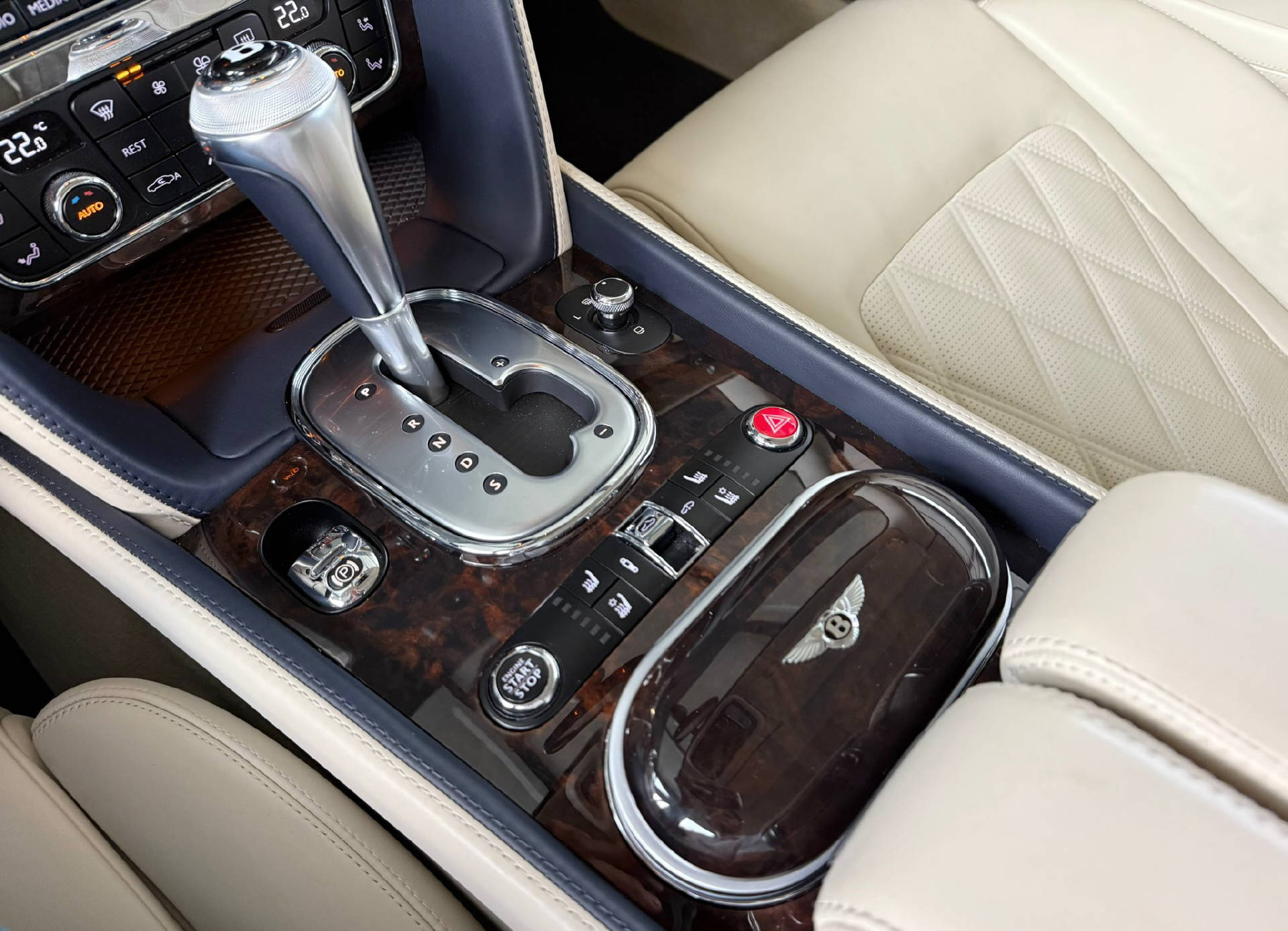 BENTLEY CONTINENTALental GTC 6.0 V12 Speed-15