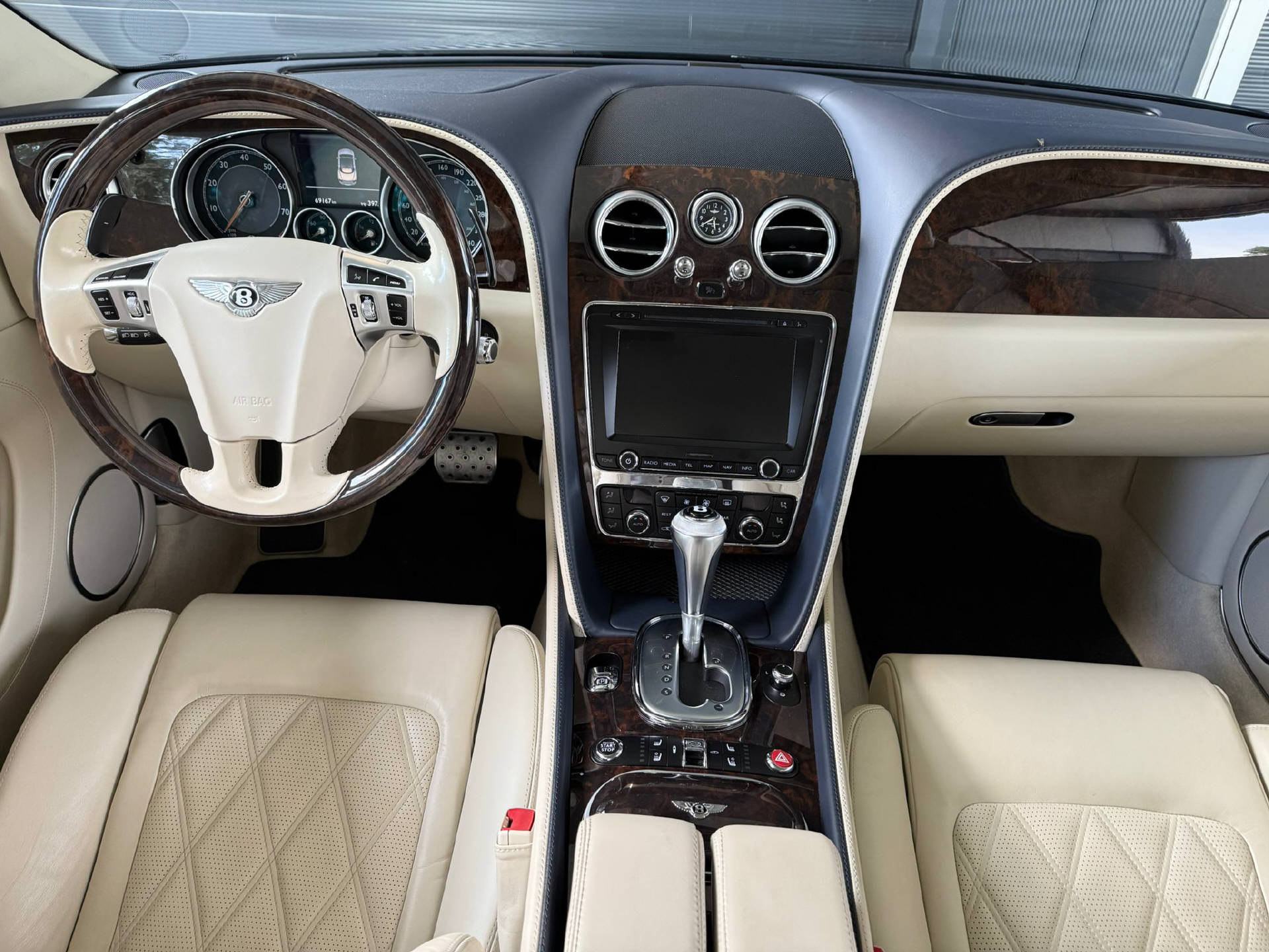BENTLEY CONTINENTALental GTC 6.0 V12 Speed-9
