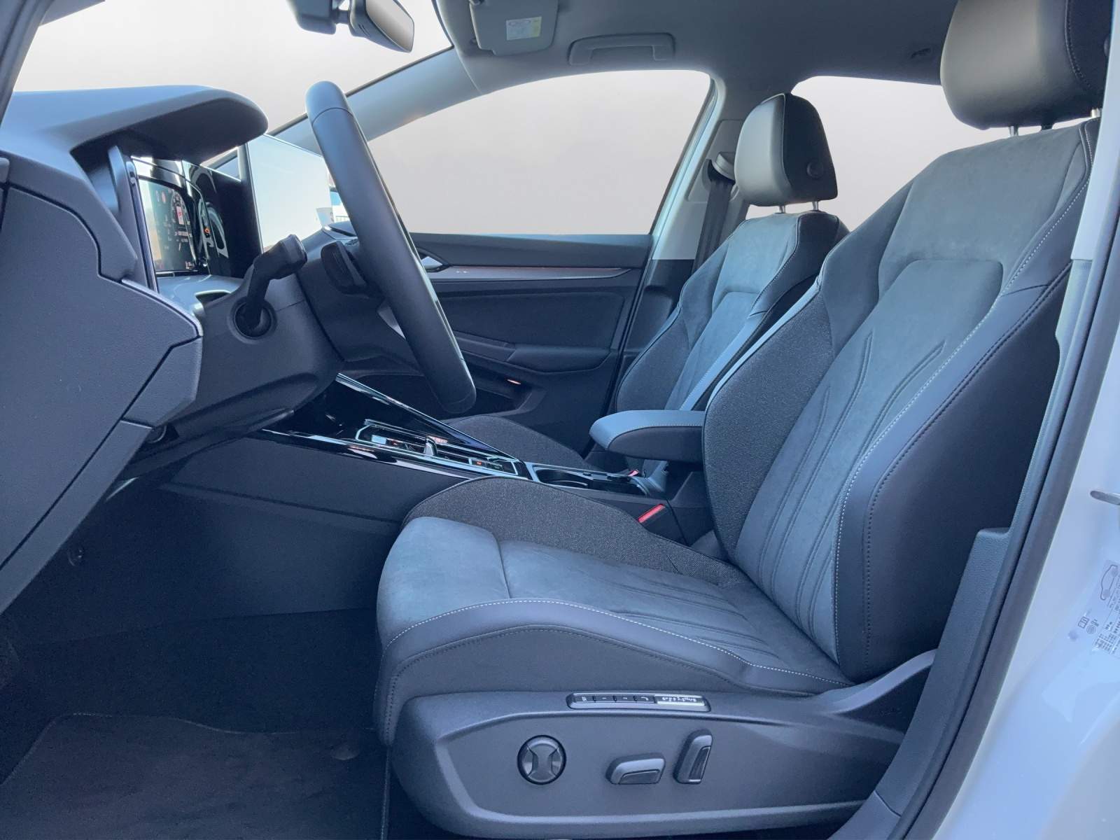 VW Golf Variant 2.0 TDI Style DSG - 10