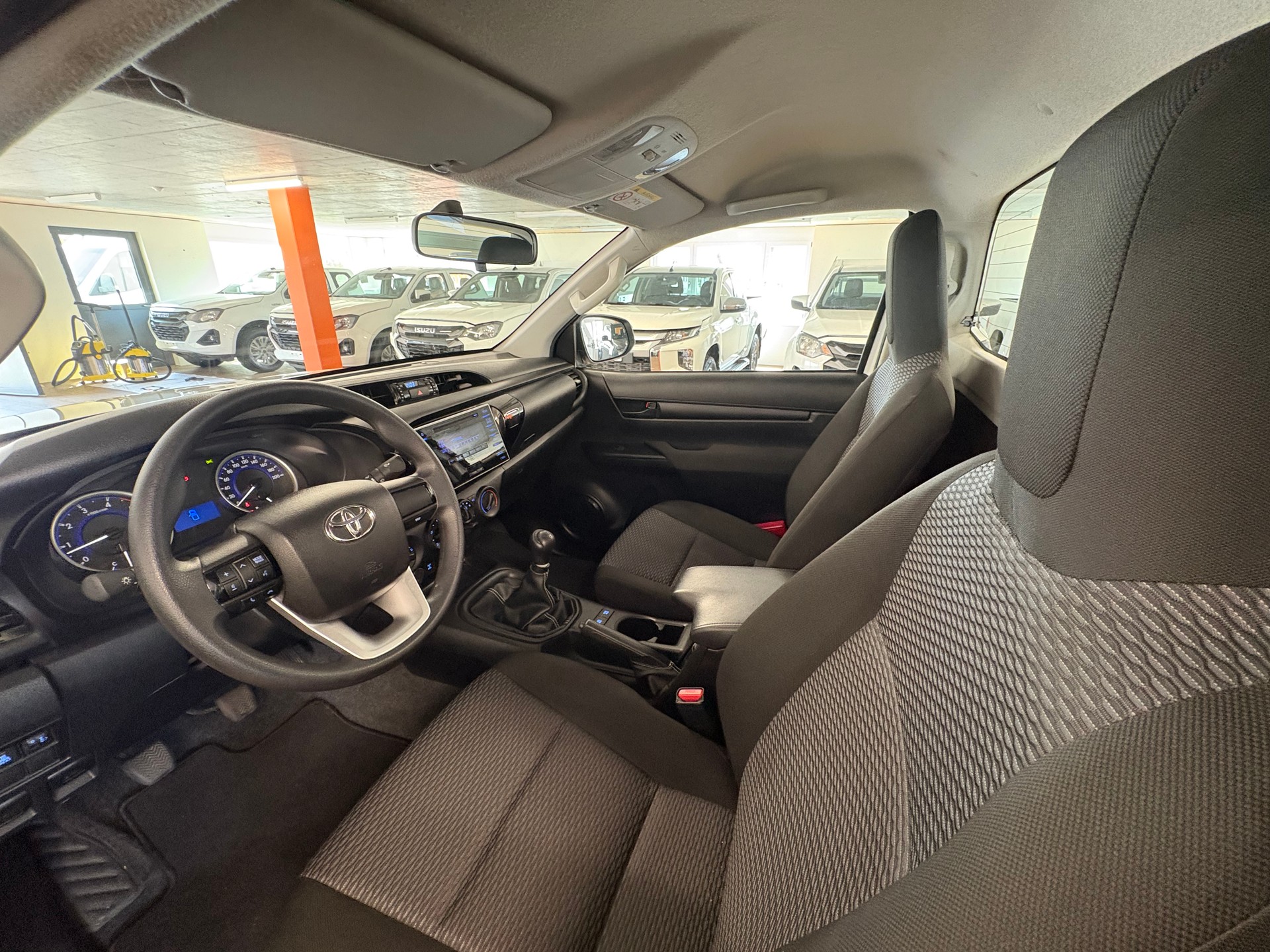 TOYOTA Hilux 2.4D-4D Comfort Single Cab 4x4 - 12