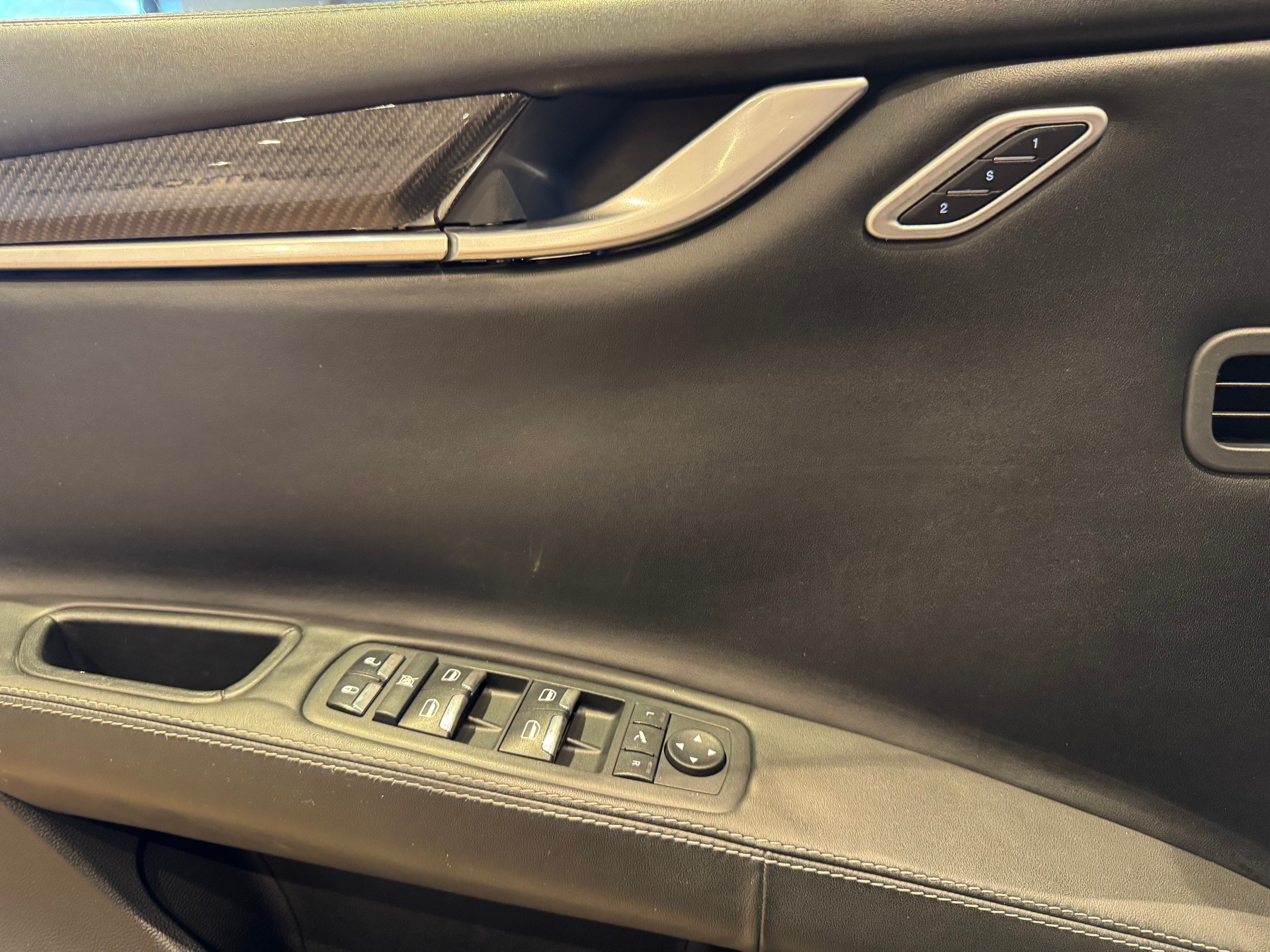 MASERATI Ghibli 3.0 V6 S Q4 - 17