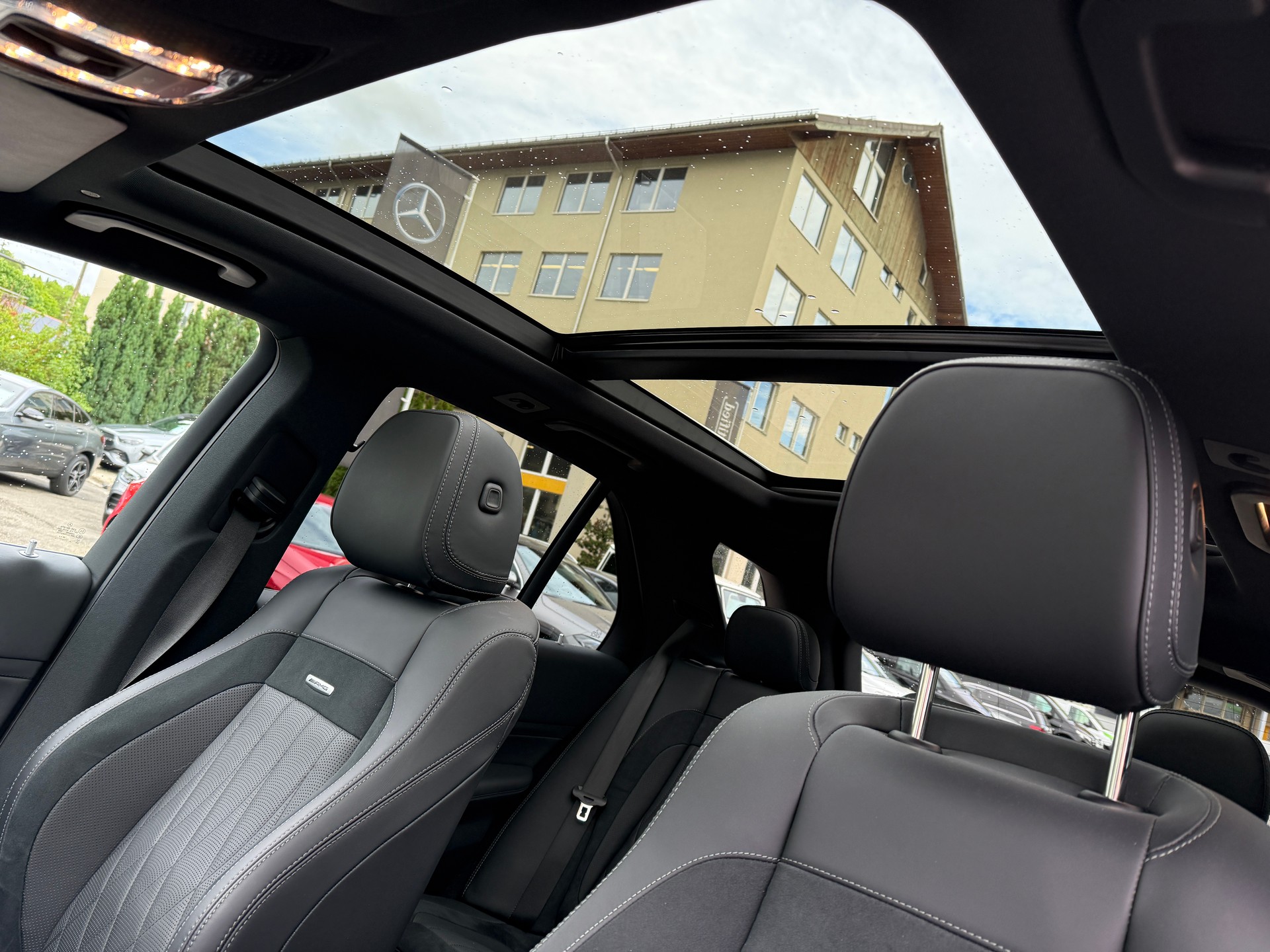 MERCEDES-BENZ GLE 53 AMG 4Matic+ - 12