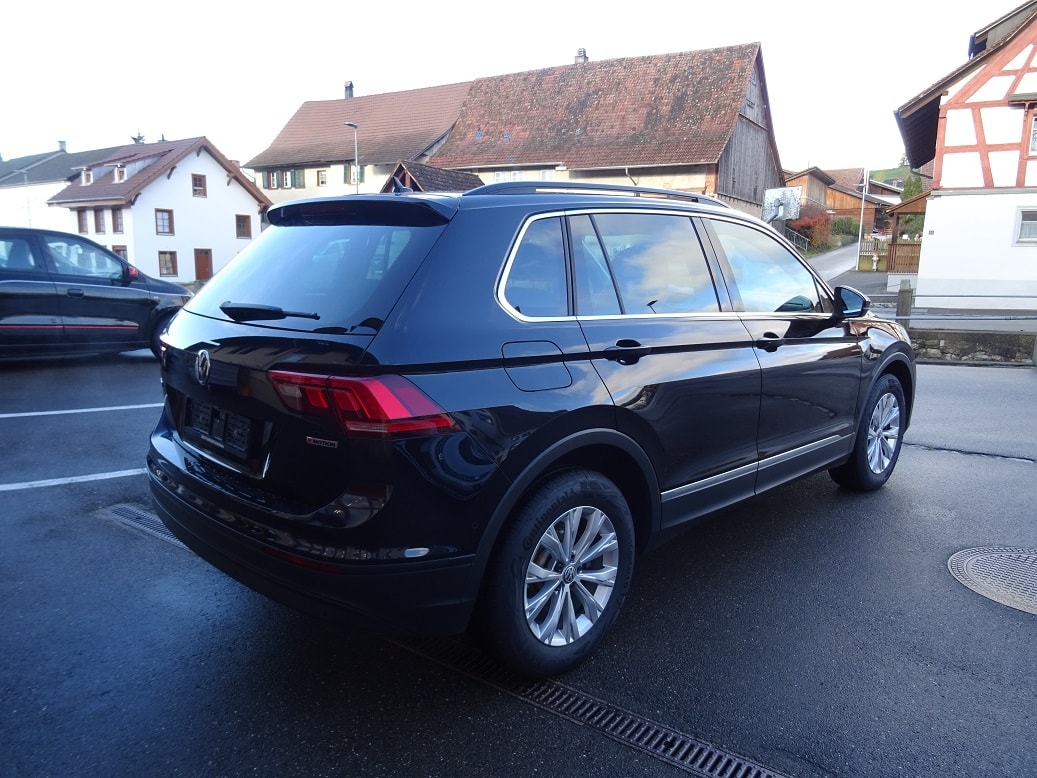 VW Tiguan 2.0 TDI SCR Comfortline DSG - 3