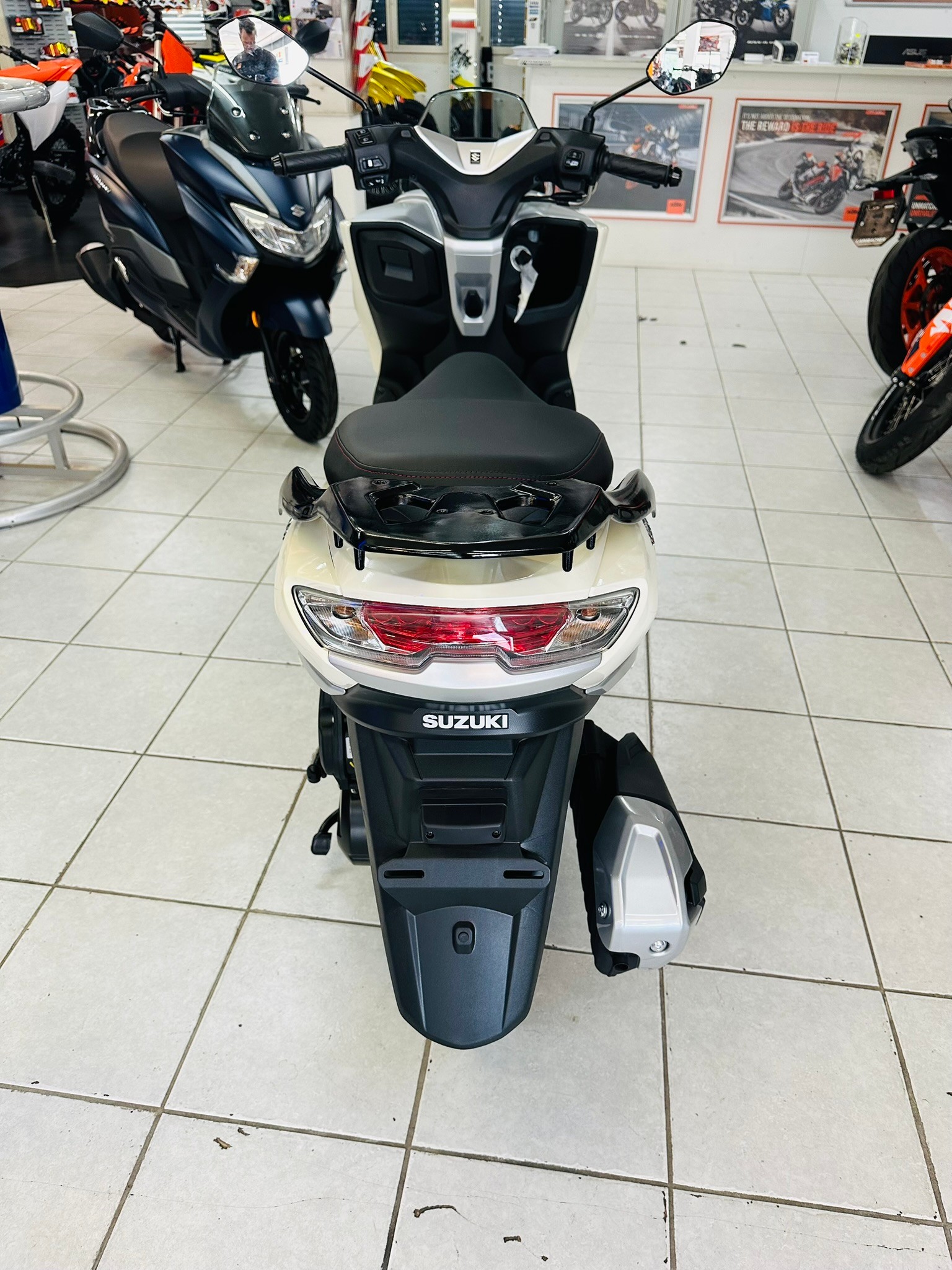 SUZUKI UB 125 Burgmann - 4