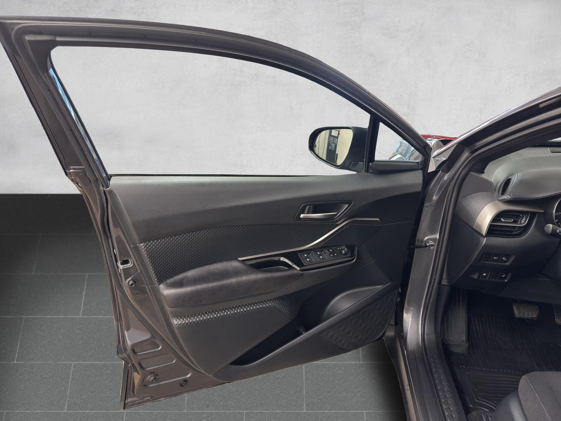 TOYOTA C-HR 1.2 Turbo Trend 4WD Multidrive S - 9