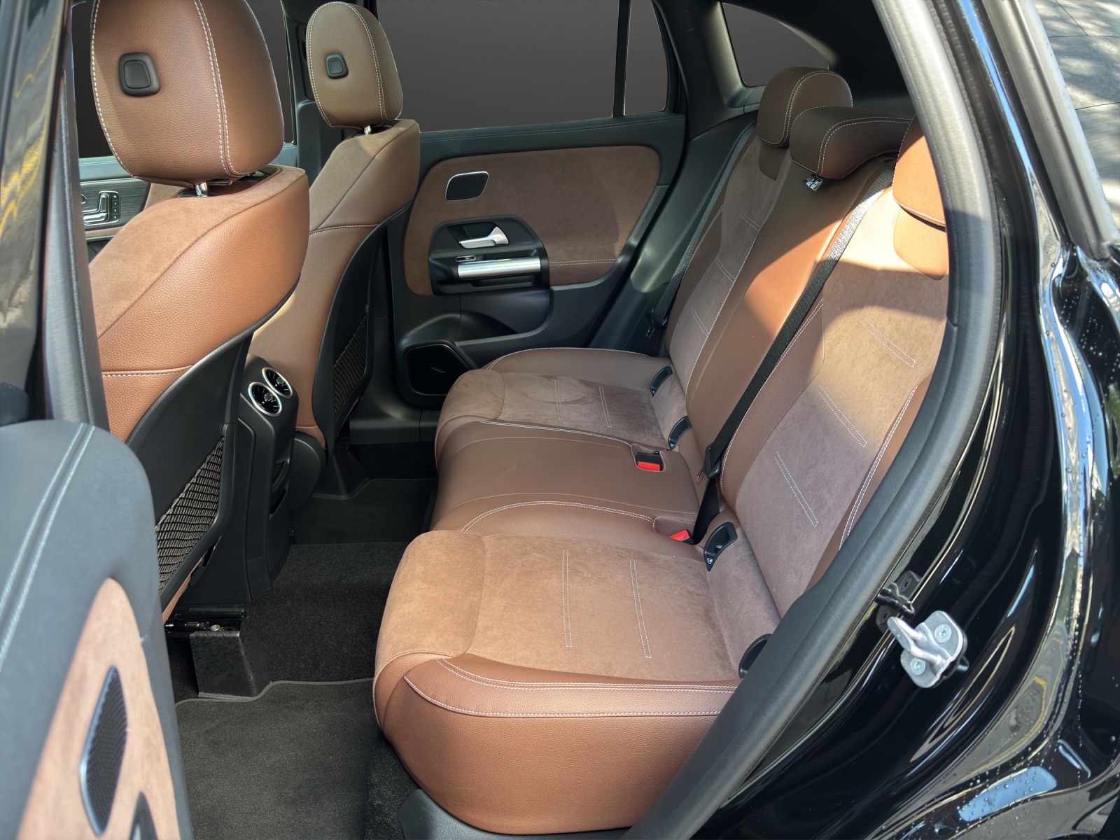 MERCEDES-BENZ GLA AMG 45 S 4Matic+ 8G-DCT - 14