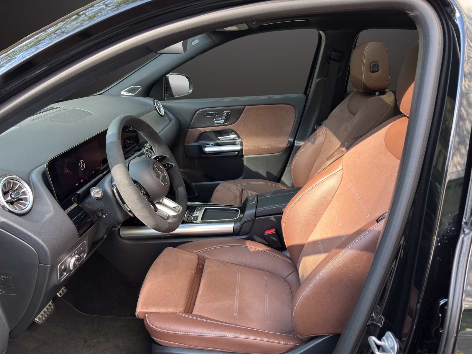 MERCEDES-BENZ GLA AMG 45 S 4Matic+ 8G-DCT - 10