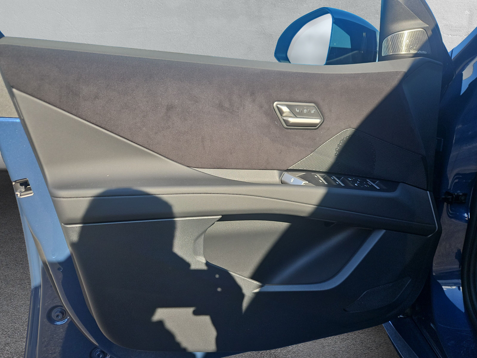 BMW iX3 50 xDrive M Sport - 17