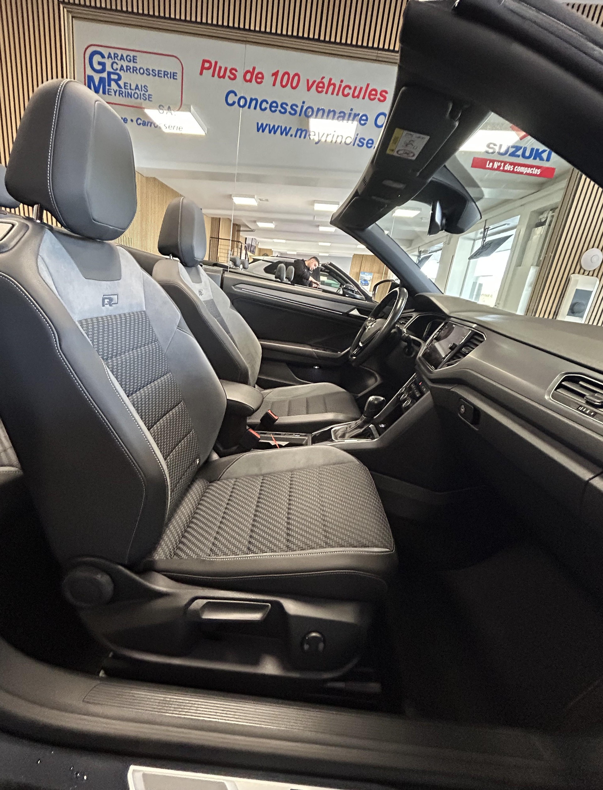 VW T-Roc Cabriolet 1.5 TSI R-Line DSG - 24