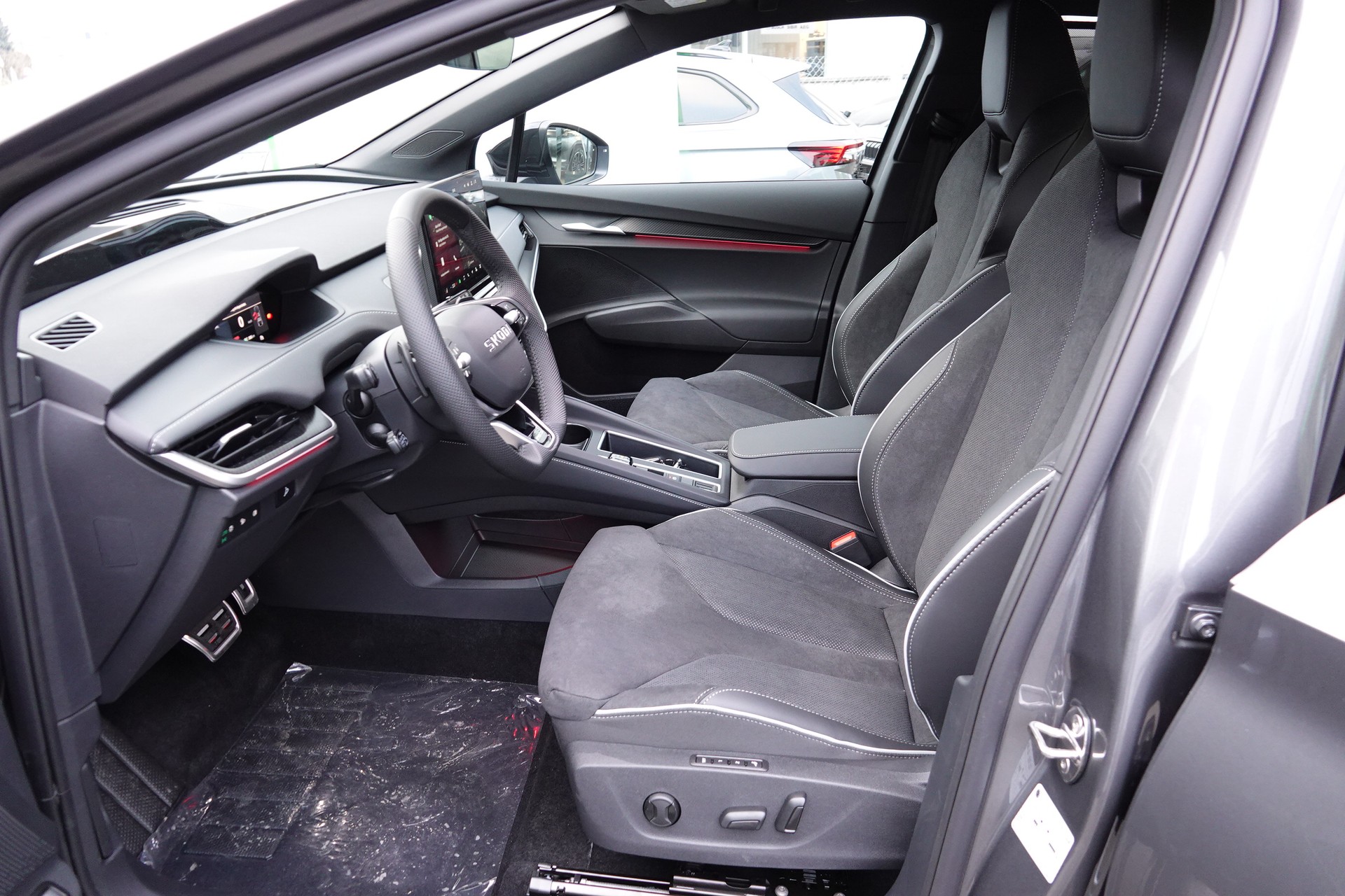 SKODA Elroq 85 Sportline - 11