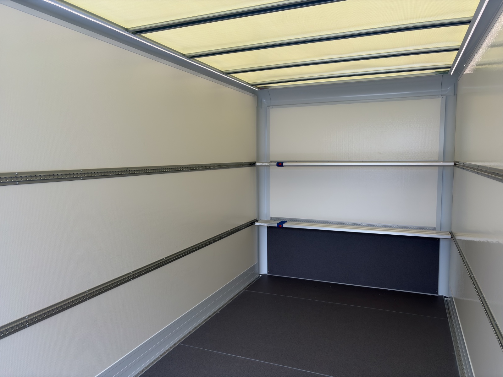 MERCEDES-BENZ Sprinter 317 CDI Lang Pro 9G-TRONIC - 16