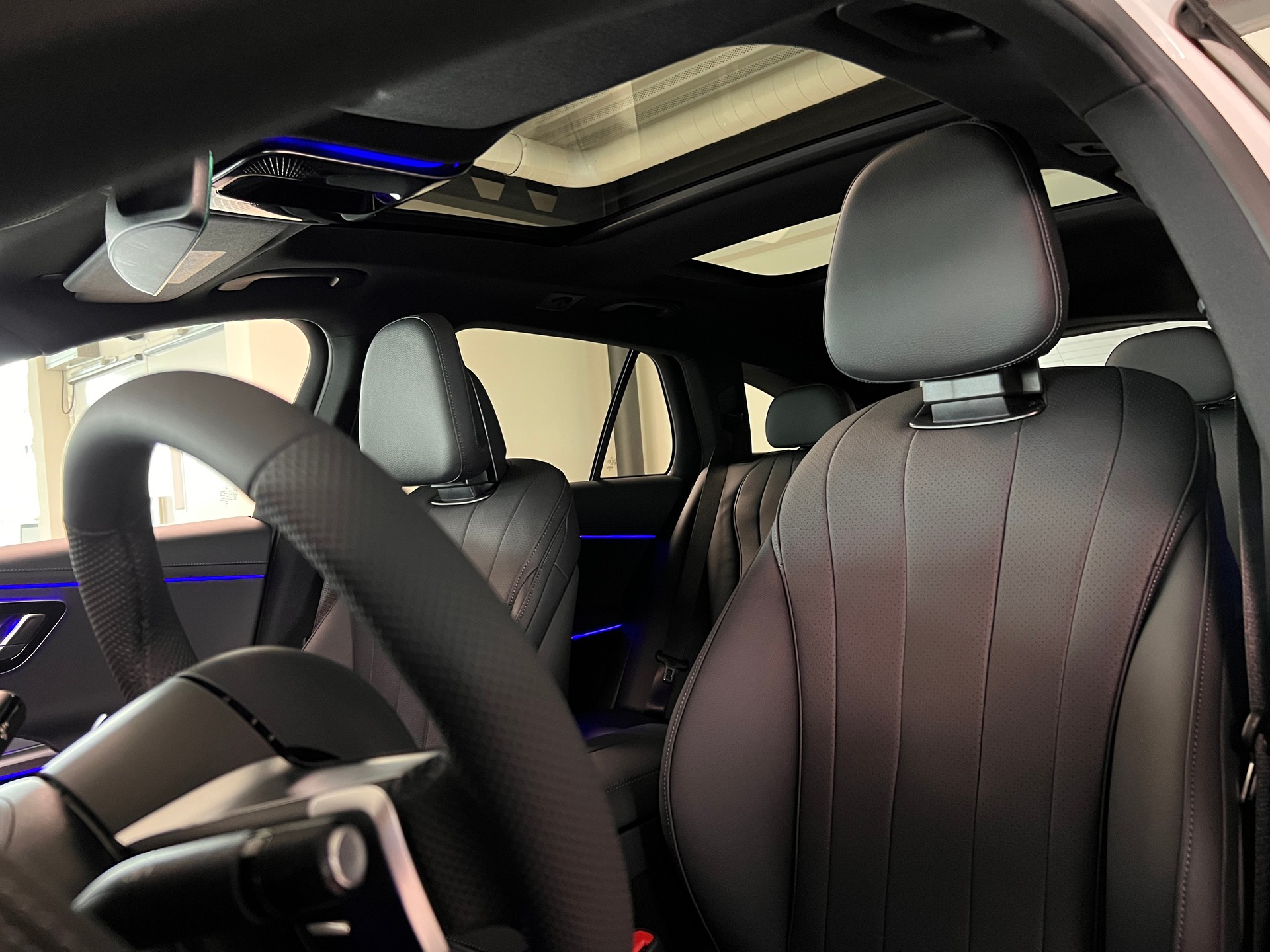 MERCEDES-BENZ E 220 d T 4Matic 9G-Tronic - 12