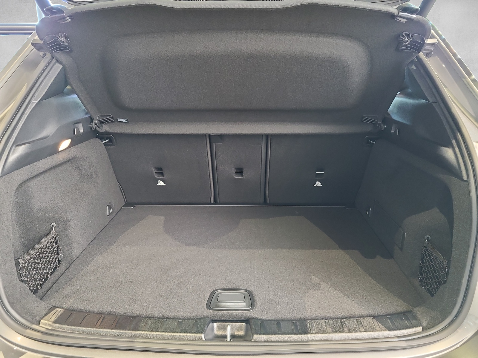 MERCEDES-BENZ GLA 220 4Matic 8G-DCT - 14