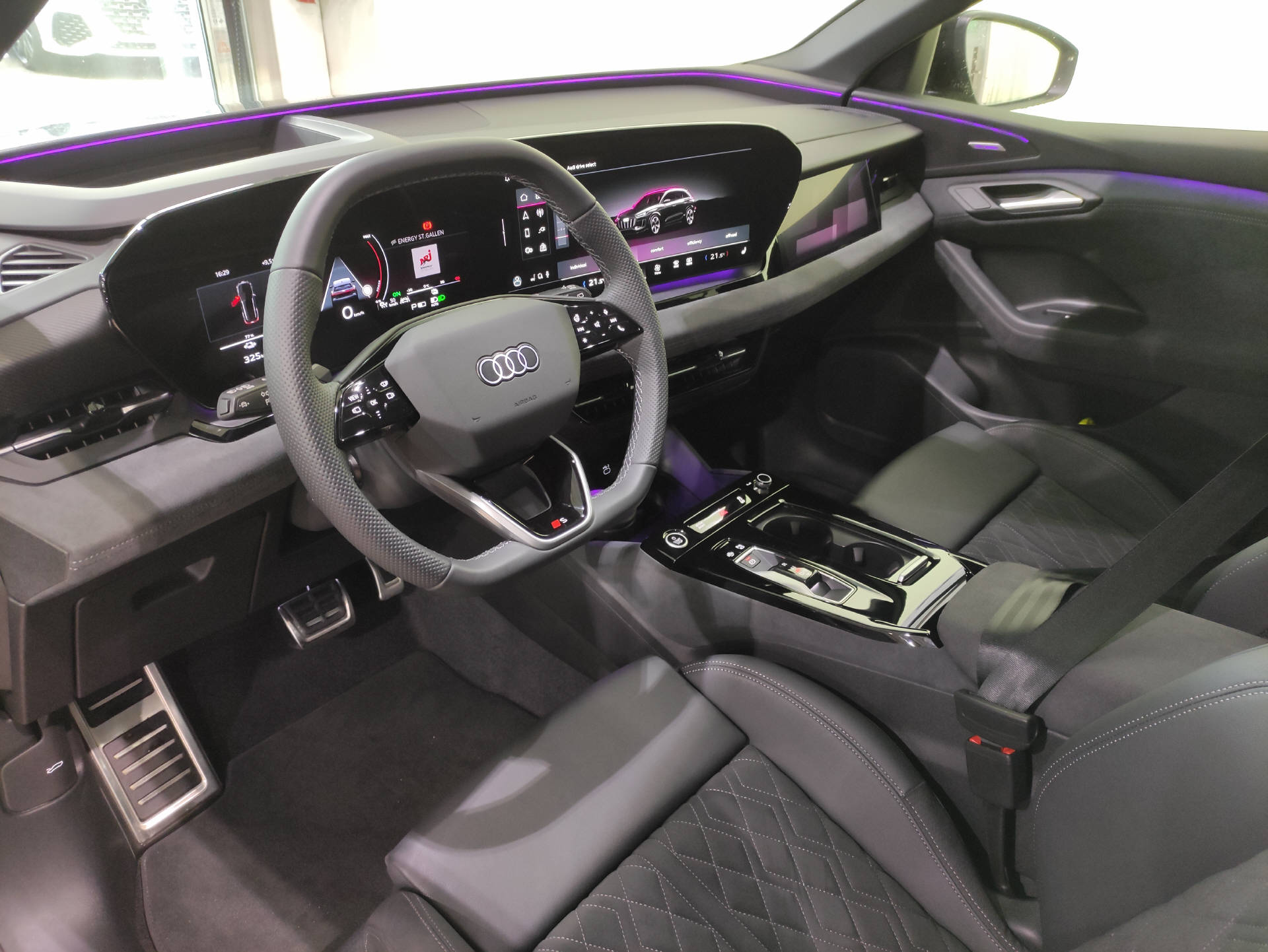 AUDI Q6 e-tron S-Line quattro - 3